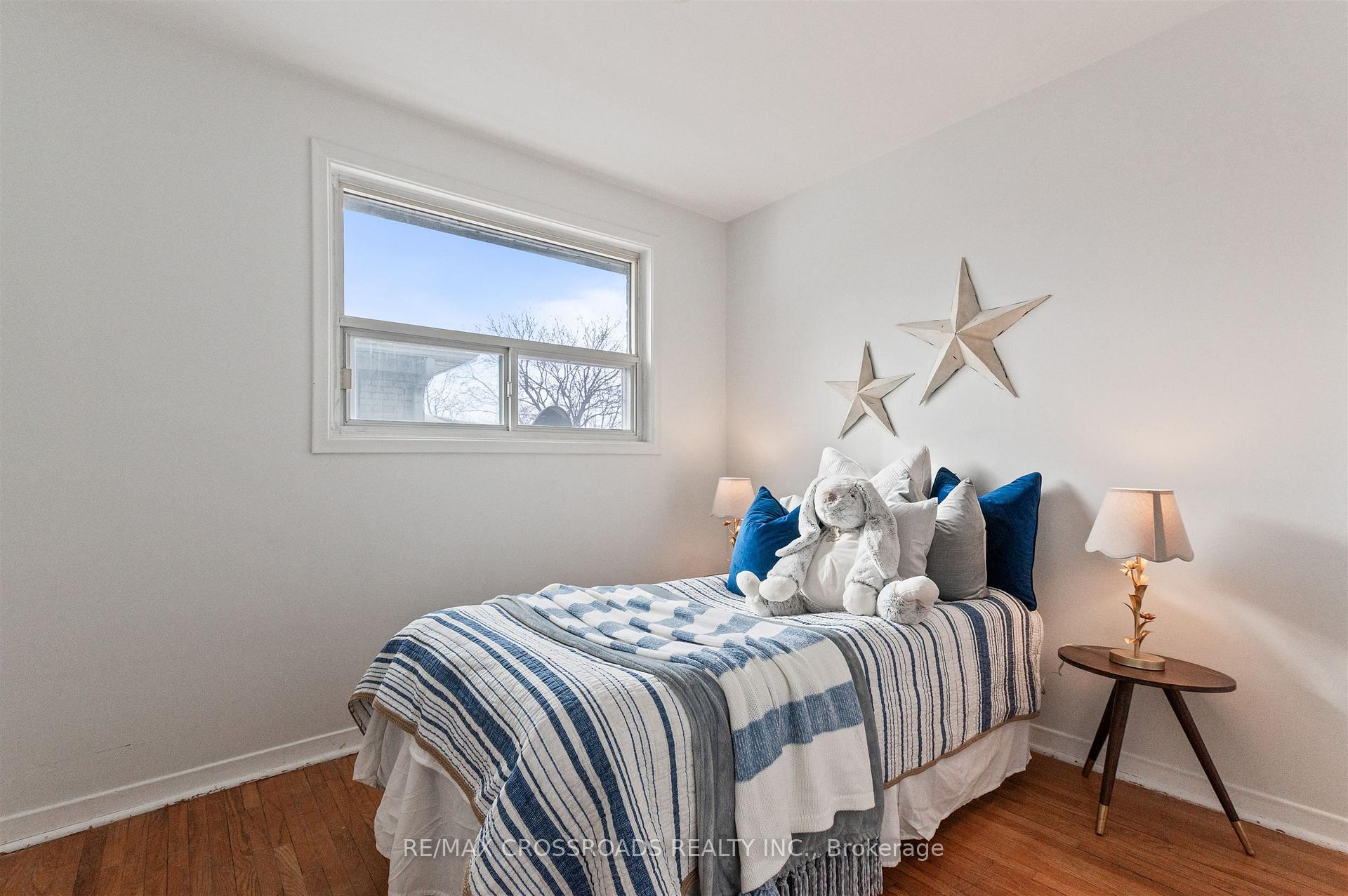 Photo 35 of 98 Willowridge Road, Etobicoke, Willowridge-Martingrove-Richview — HOMEH