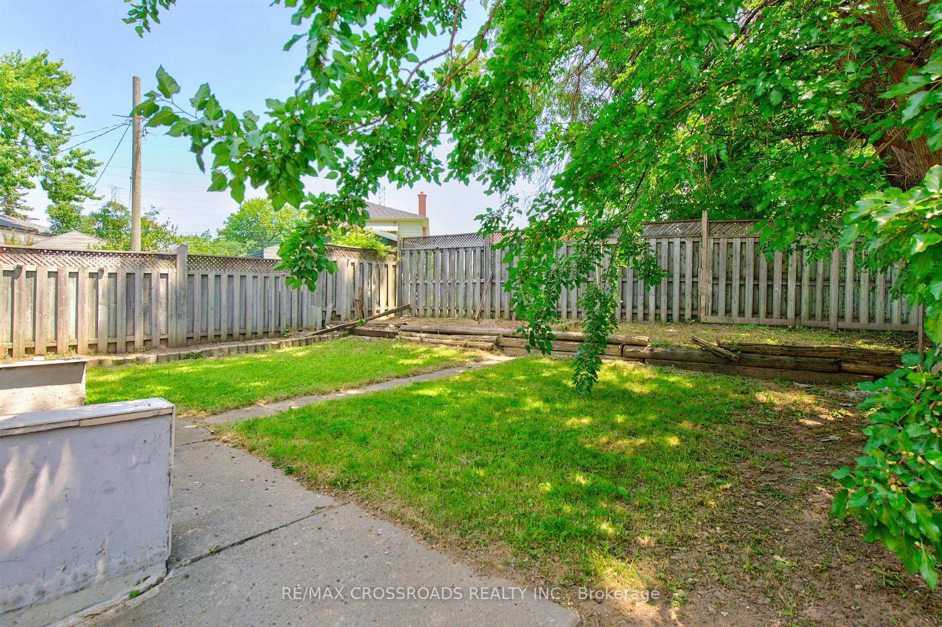 Photo 43 of 98 Willowridge Road, Etobicoke, Willowridge-Martingrove-Richview — HOMEH