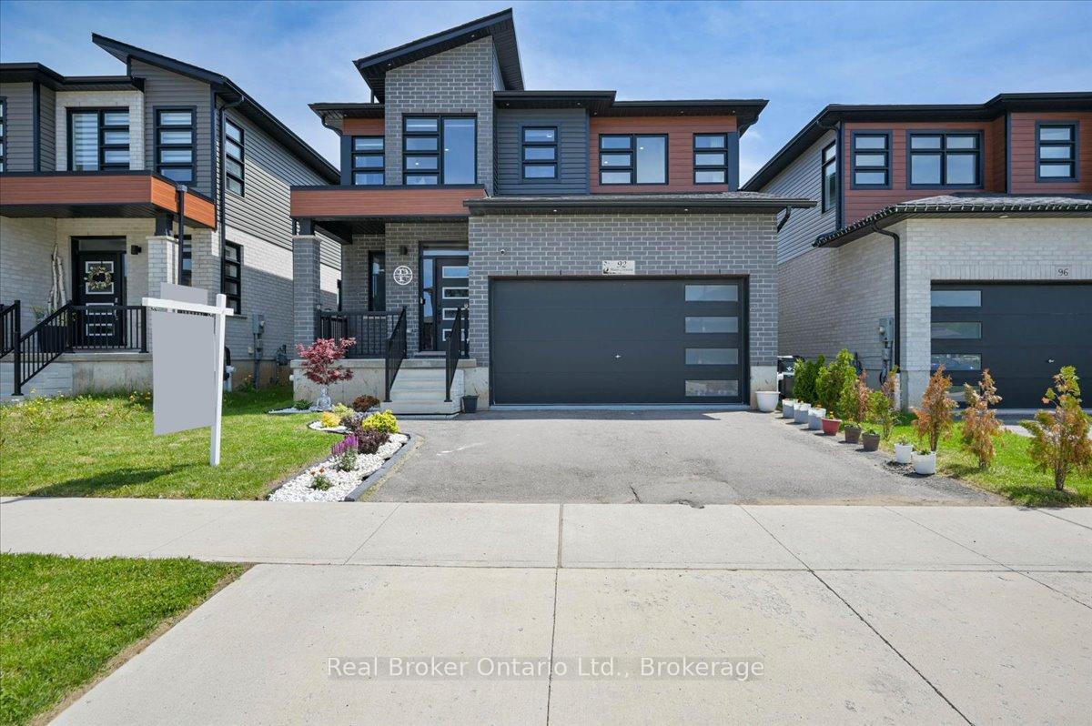 Photo 1 of 92 Moon Crescent, Cambridge, Blair Road — HOMEH