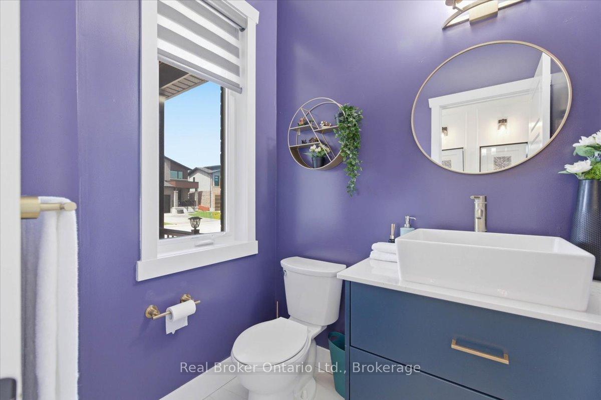 Photo 19 of 92 Moon Crescent, Cambridge, Blair Road — HOMEH