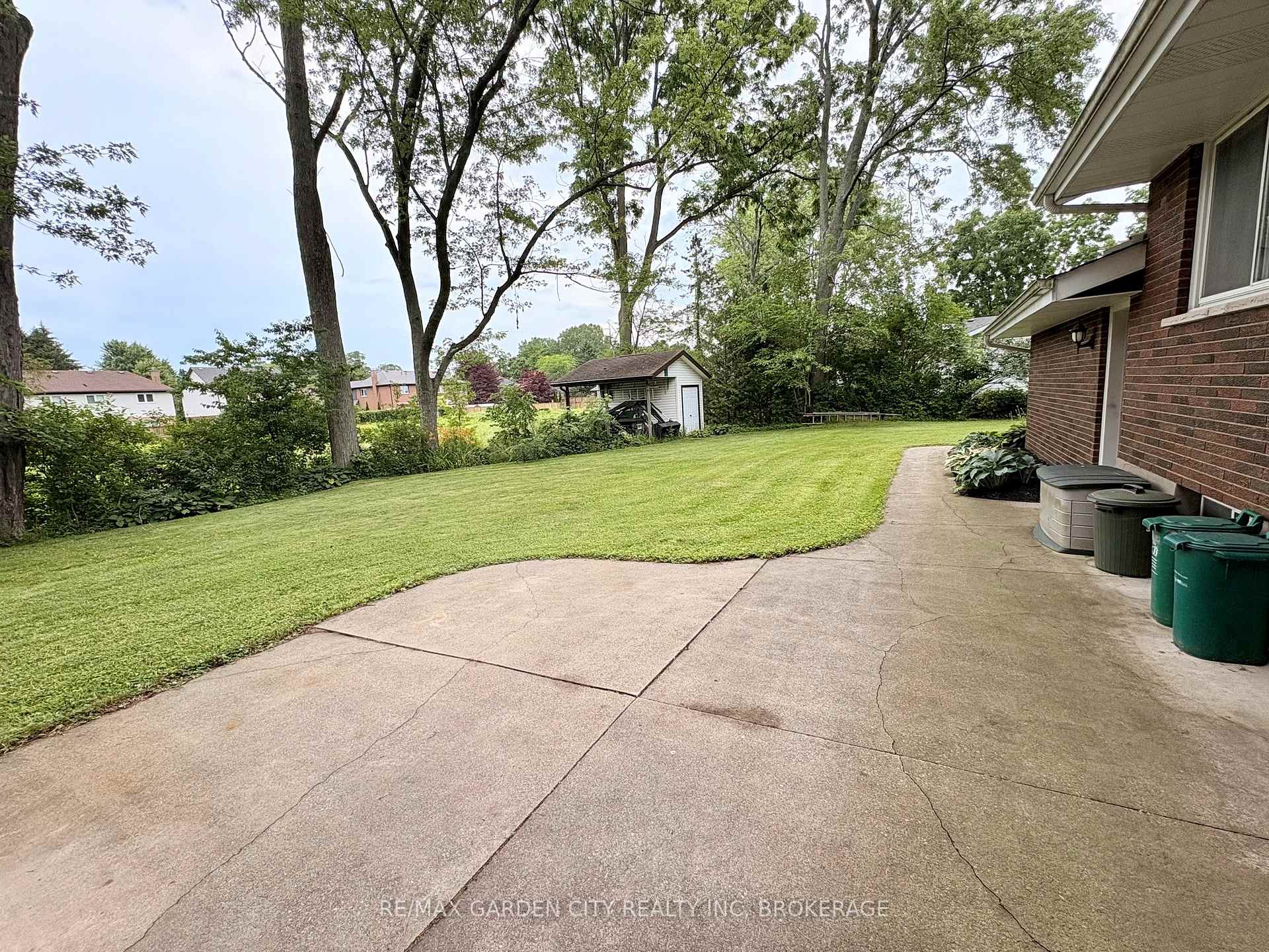 Photo 24 of 51 Bacon Lane, Pelham, Fonthill — HOMEH
