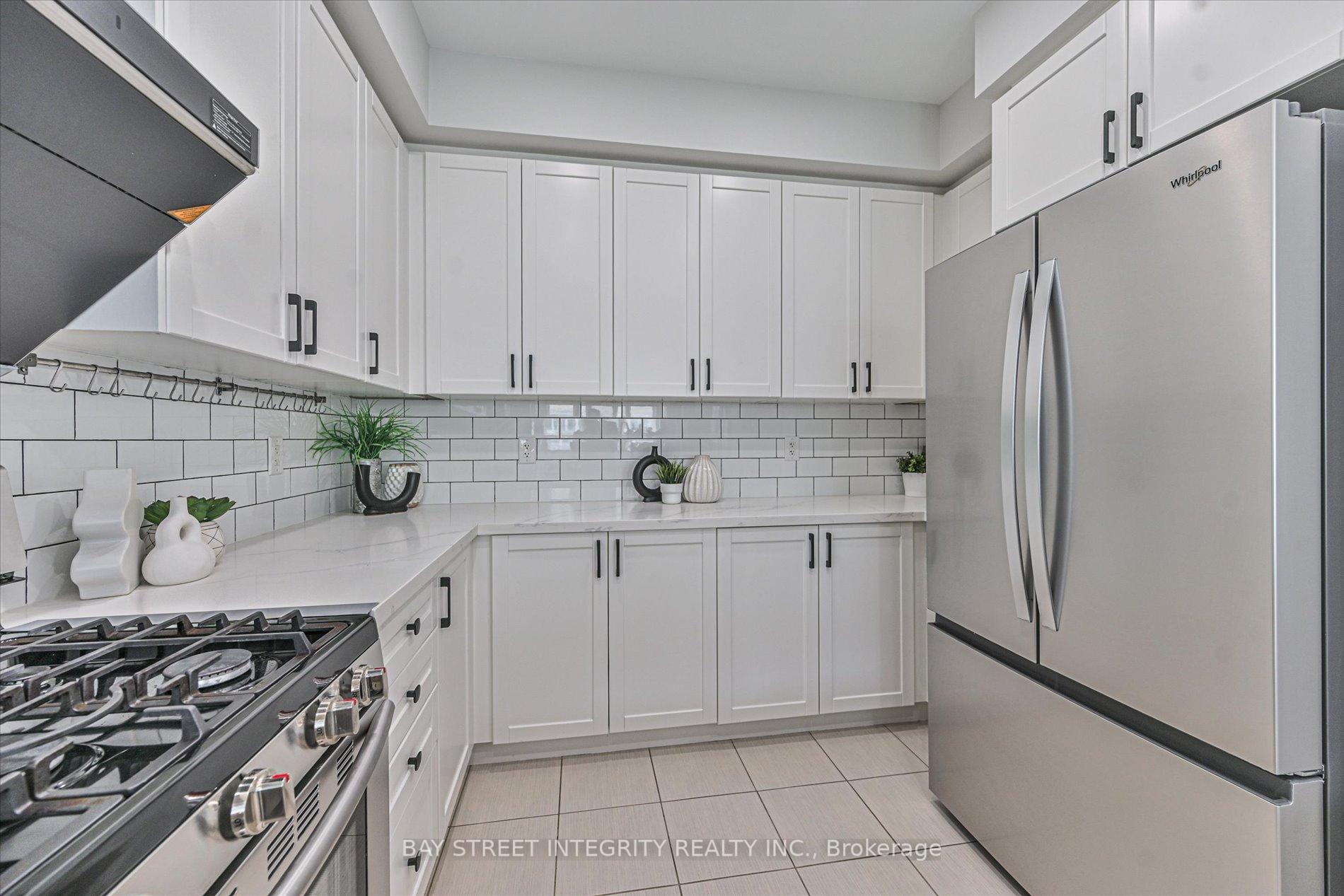 Photo 9 of 49 Victor Herbert Way, Markham, Cathedraltown — HOMEH