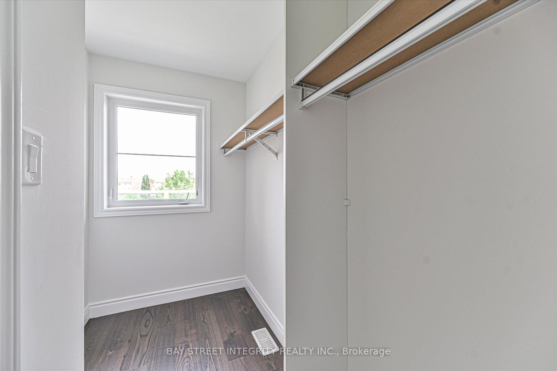 Photo 23 of 49 Victor Herbert Way, Markham, Cathedraltown — HOMEH