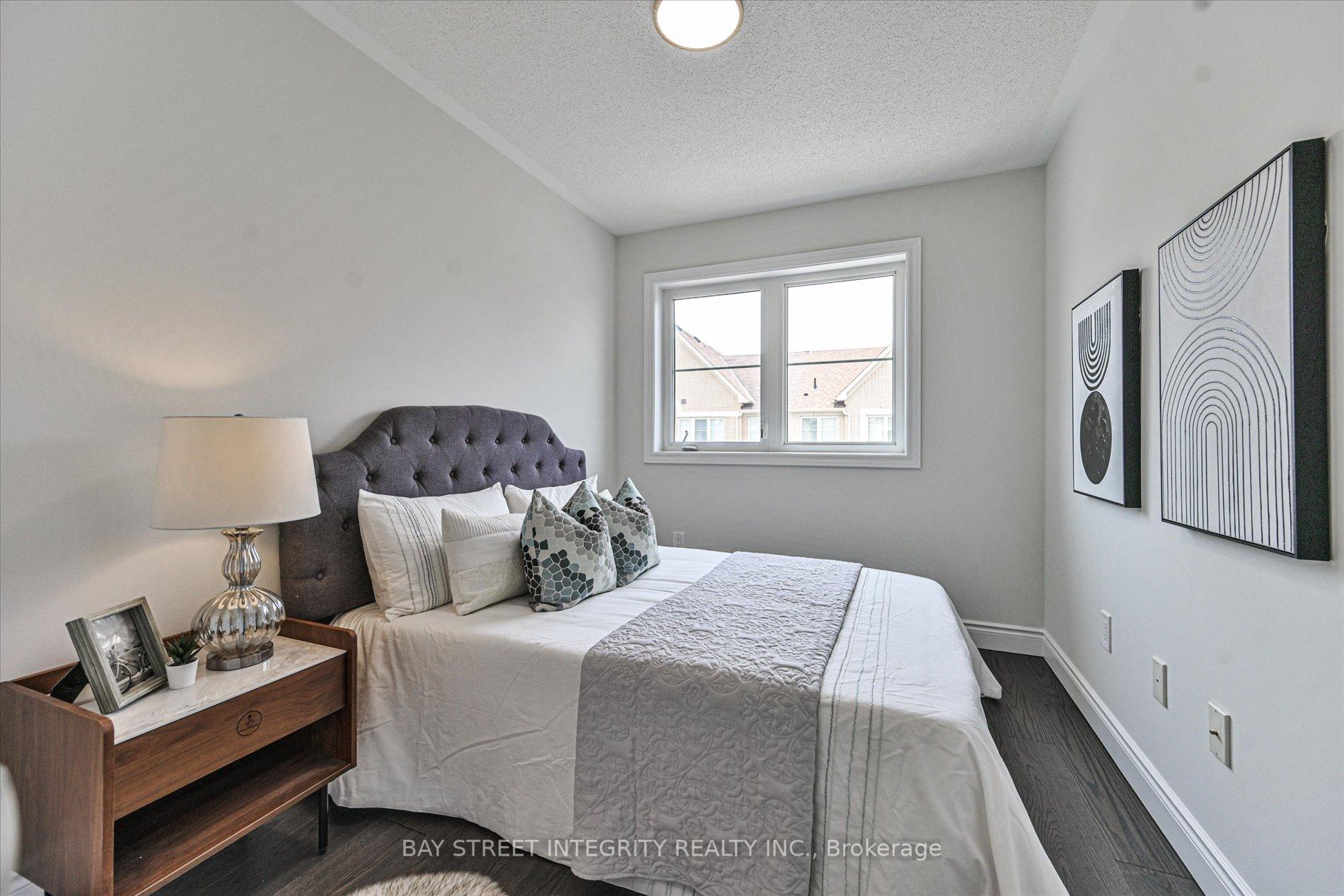 Photo 24 of 49 Victor Herbert Way, Markham, Cathedraltown — HOMEH