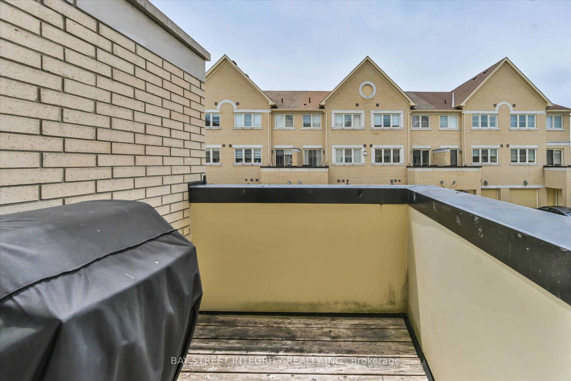 Photo 32 of 49 Victor Herbert Way, Markham, Cathedraltown — HOMEH