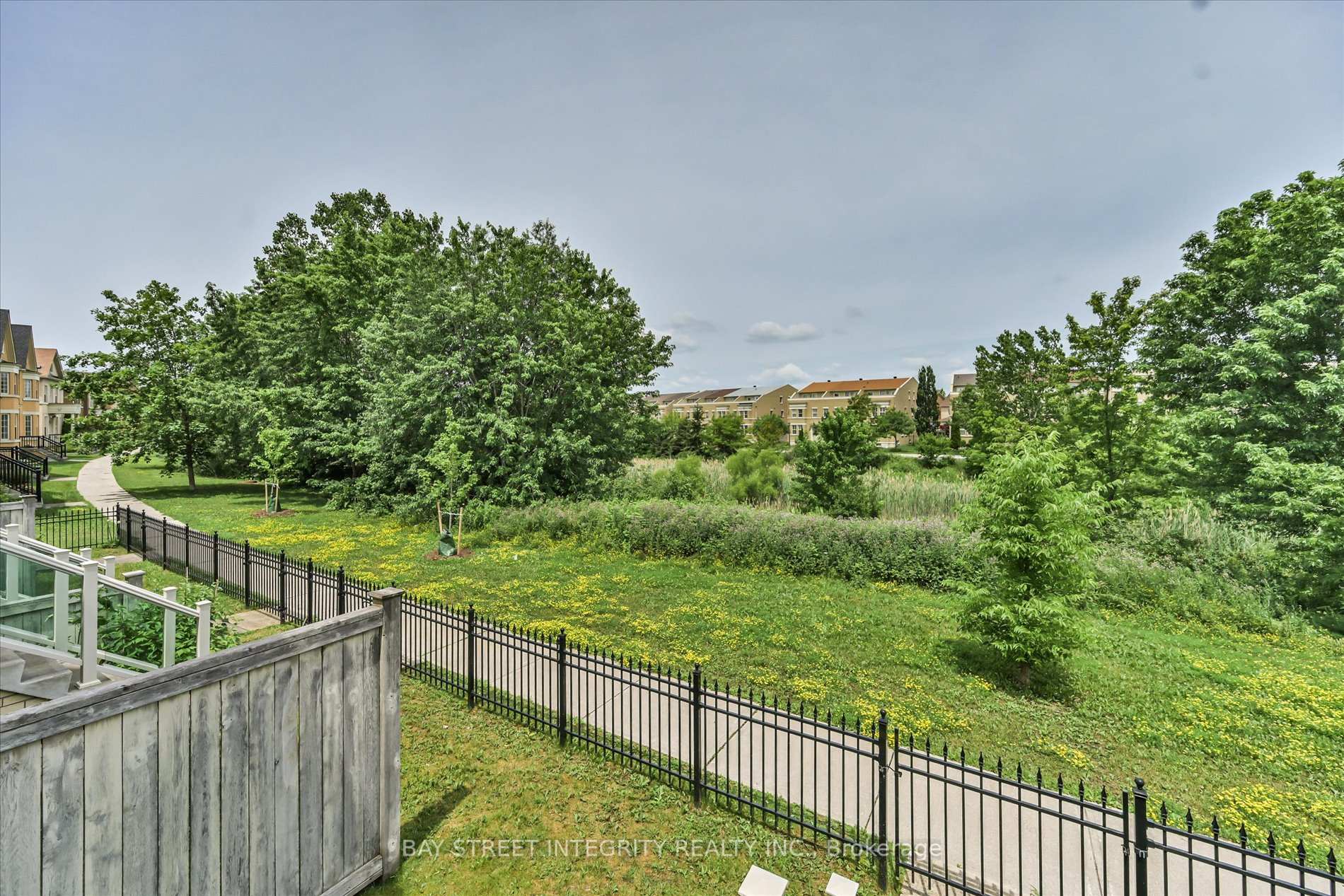 Photo 35 of 49 Victor Herbert Way, Markham, Cathedraltown — HOMEH