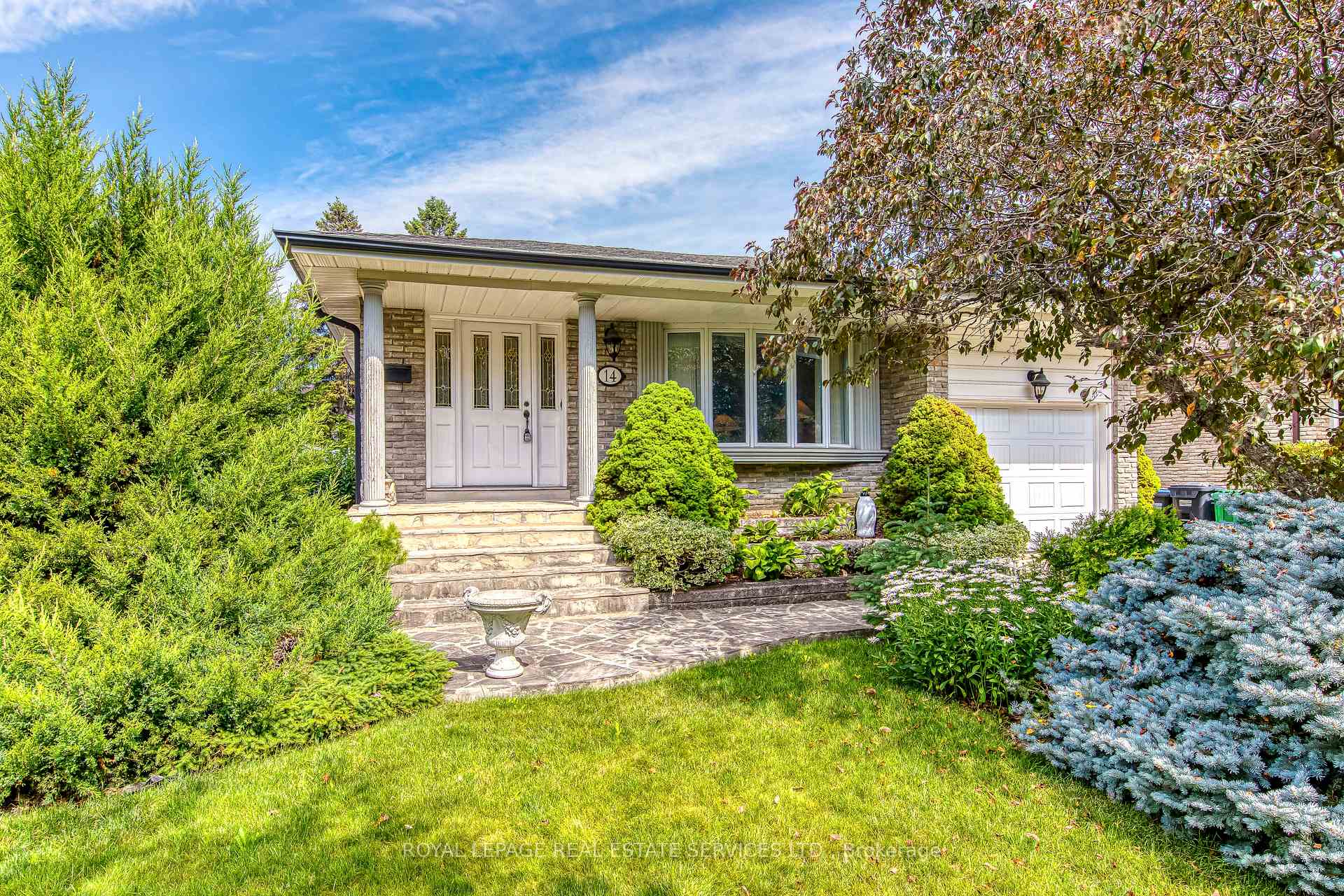 Photo 1 of 14 Governor Grove Crescent, Brampton, Brampton South — HOMEH