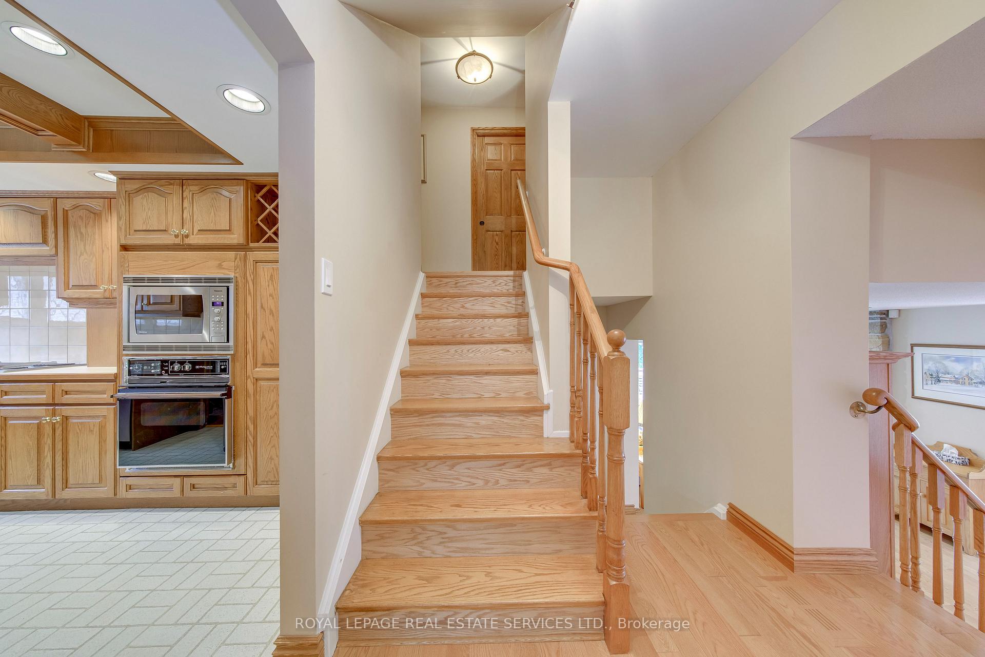 Photo 25 of 14 Governor Grove Crescent, Brampton, Brampton South — HOMEH