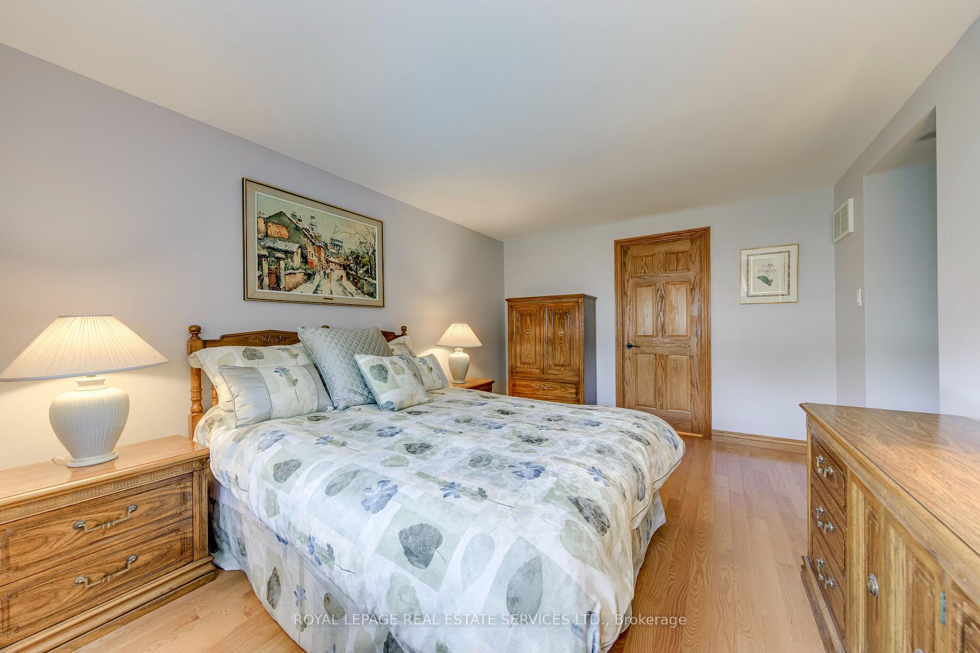 Photo 32 of 14 Governor Grove Crescent, Brampton, Brampton South — HOMEH