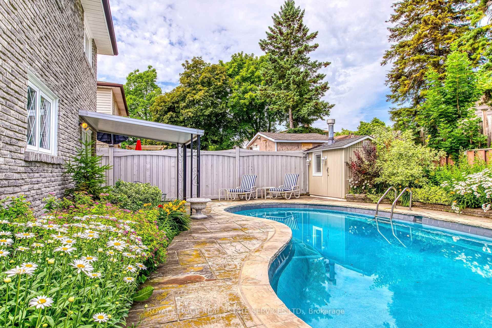 Photo 43 of 14 Governor Grove Crescent, Brampton, Brampton South — HOMEH