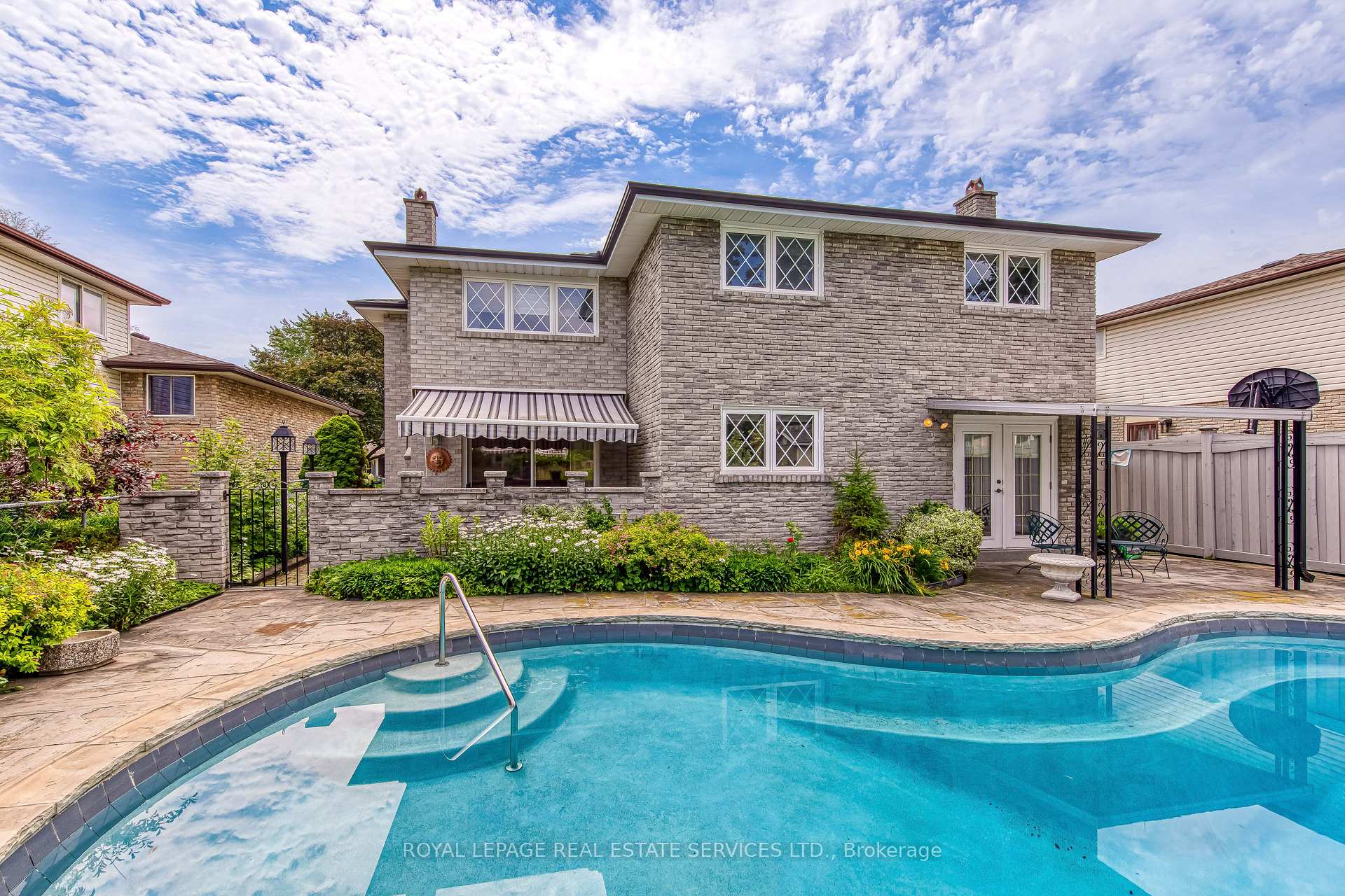 Photo 45 of 14 Governor Grove Crescent, Brampton, Brampton South — HOMEH