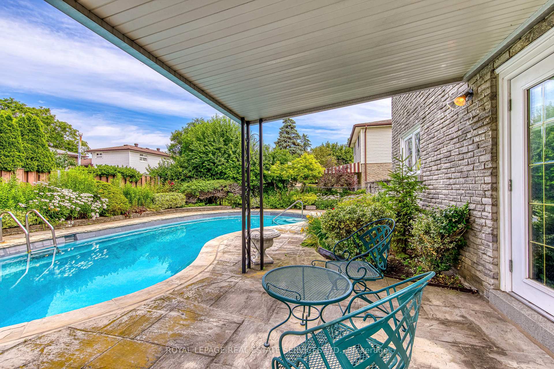 Photo 48 of 14 Governor Grove Crescent, Brampton, Brampton South — HOMEH
