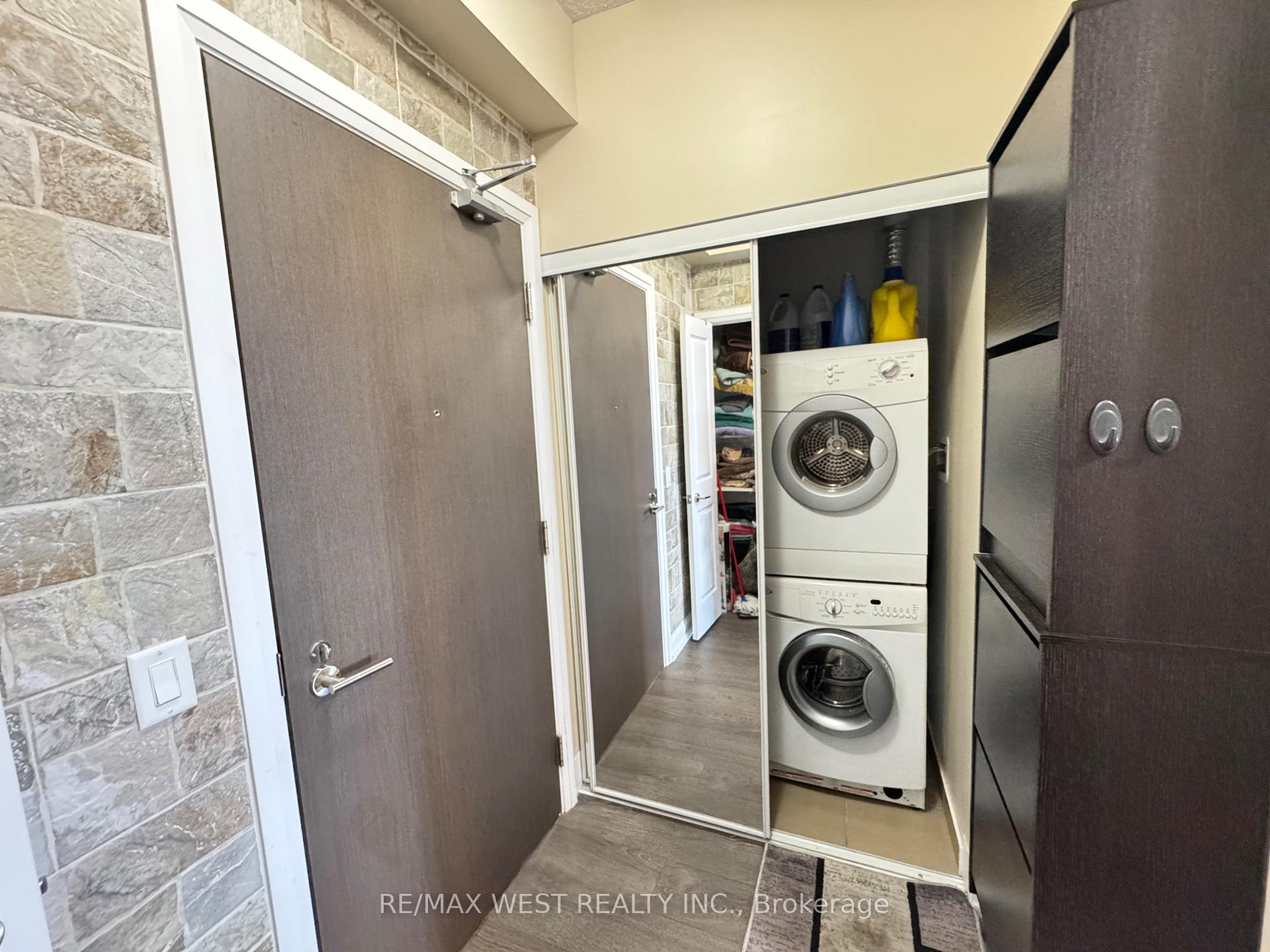 Photo 4 of Unit 714, 7900 Bathurst Street, Vaughan, Beverley Glen — HOMEH