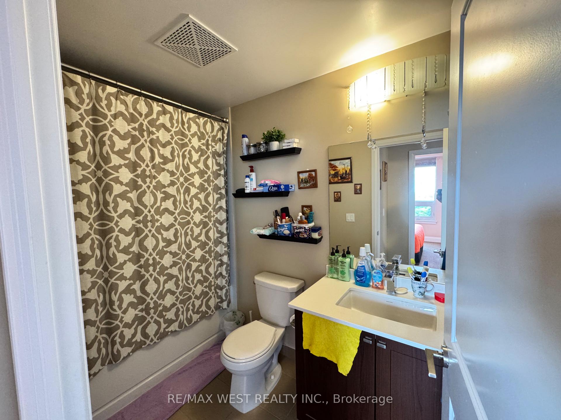 Photo 12 of Unit 714, 7900 Bathurst Street, Vaughan, Beverley Glen — HOMEH