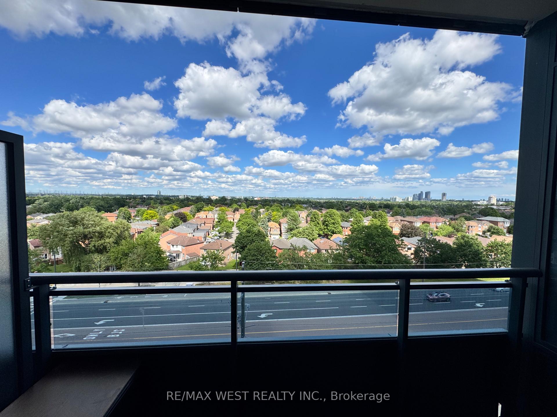 Photo 13 of Unit 714, 7900 Bathurst Street, Vaughan, Beverley Glen — HOMEH
