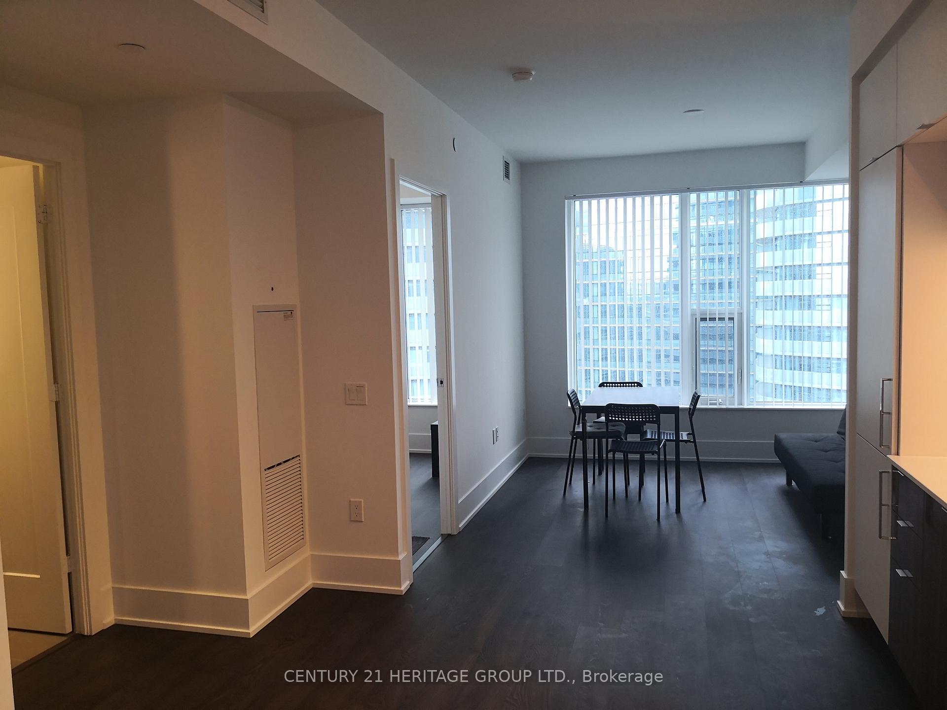 Photo 6 of Unit 3002, 10 York Street, Toronto, Waterfront Communities — HOMEH