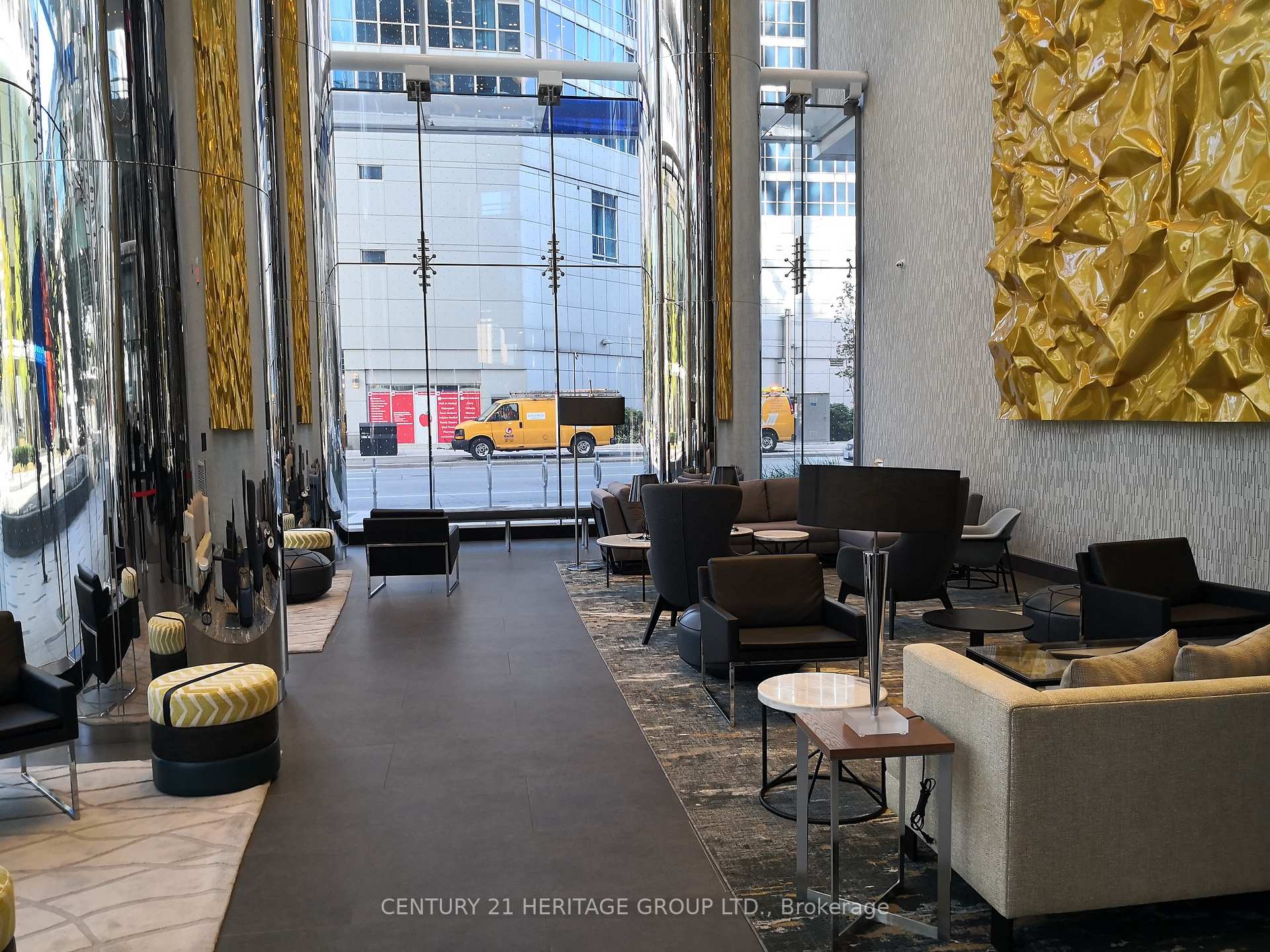 Photo 3 of Unit 3002, 10 York Street, Toronto, Waterfront Communities — HOMEH