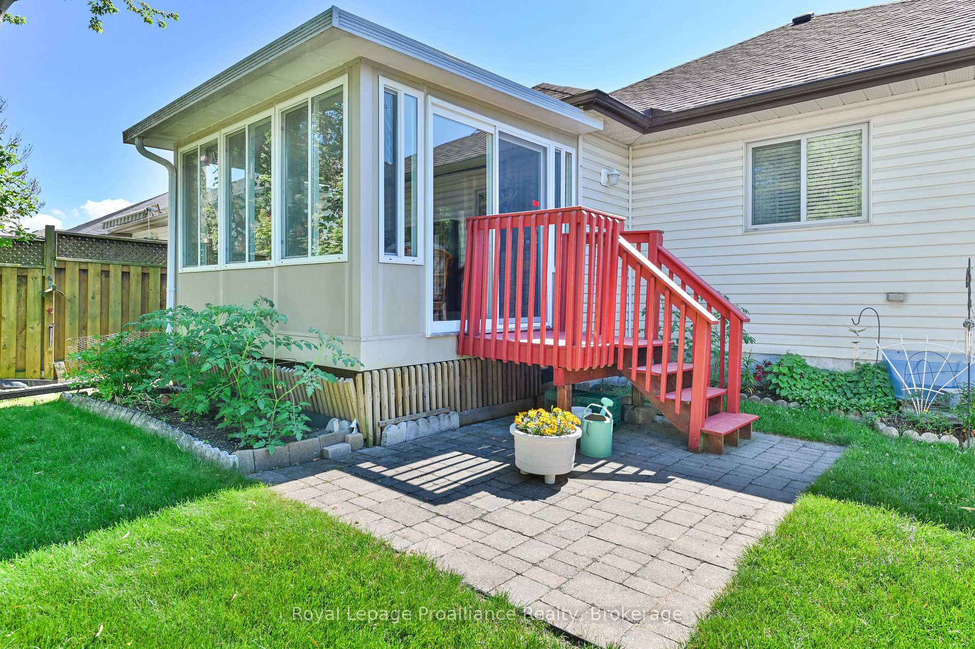 Photo 32 of 73 Finch Drive, Belleville, Belleville Ward — HOMEH