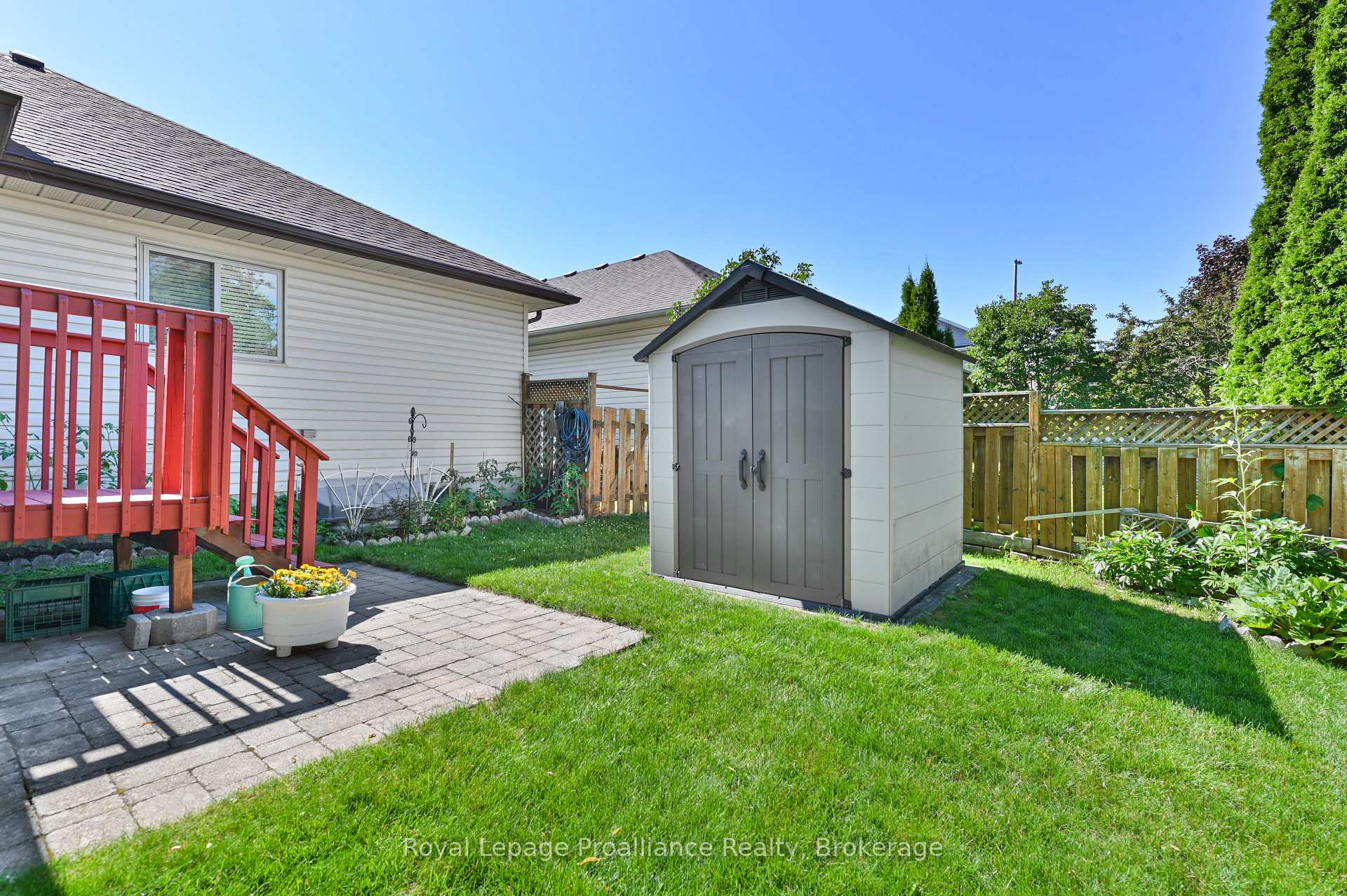 Photo 33 of 73 Finch Drive, Belleville, Belleville Ward — HOMEH