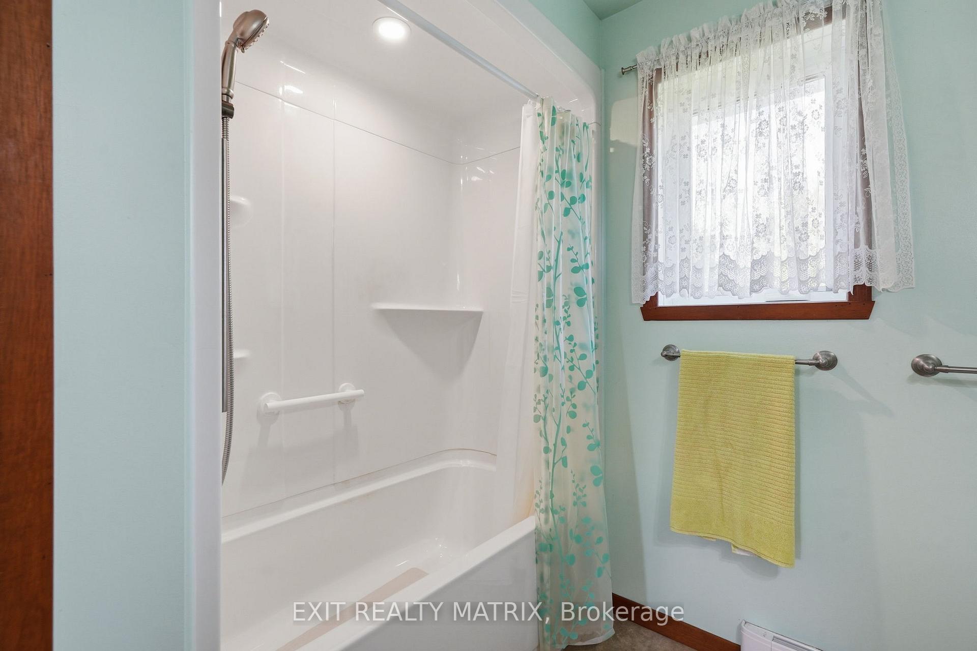 Photo 29 of 18203 Kenyon 19 Concession, North Glengarry, North Glengarry (Kenyon) Twp — HOMEH