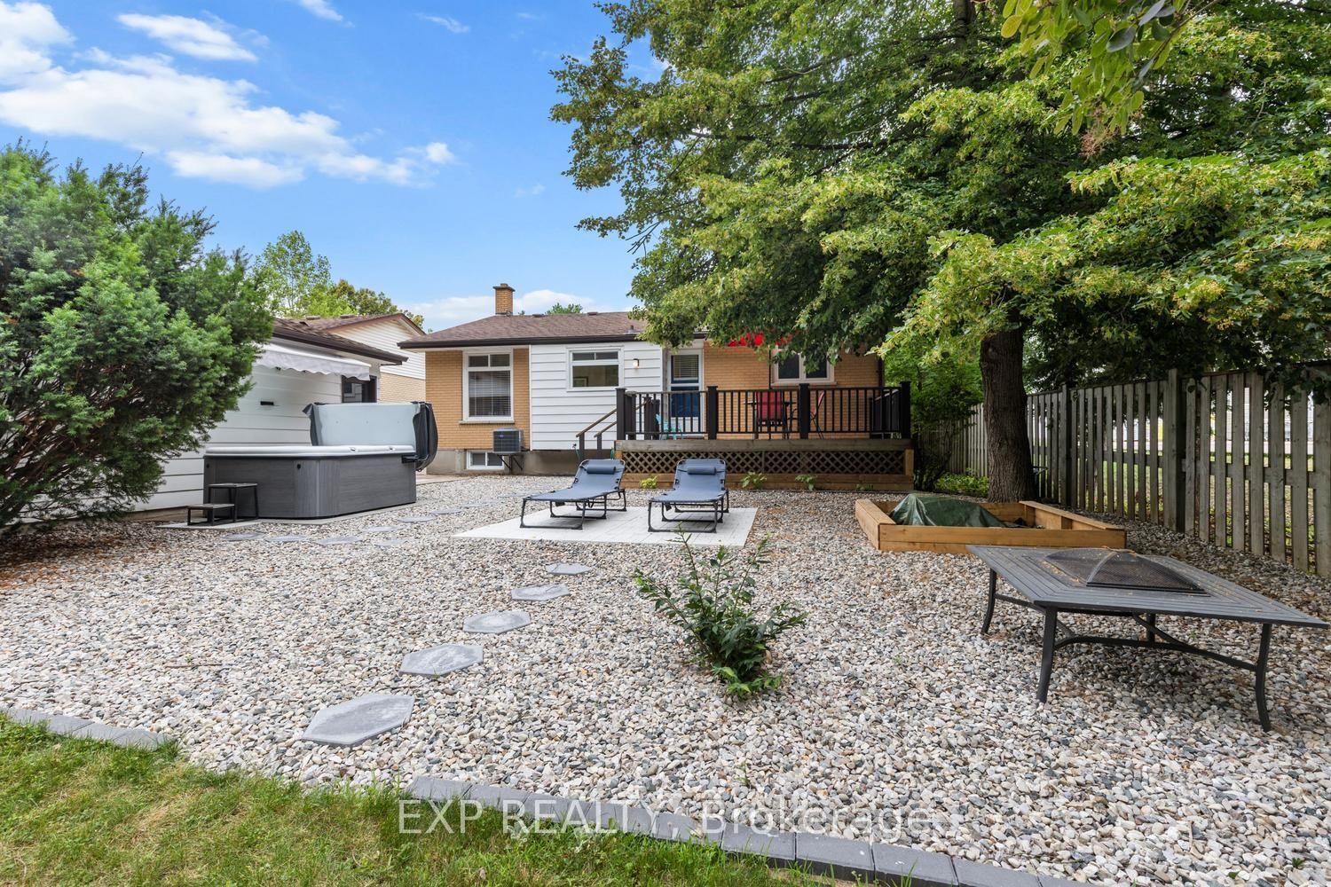 Photo 6 of 577 Dewan Street, Strathroy-Caradoc, NW — HOMEH