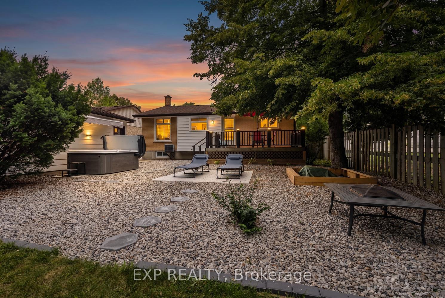 Photo 43 of 577 Dewan Street, Strathroy-Caradoc, NW — HOMEH