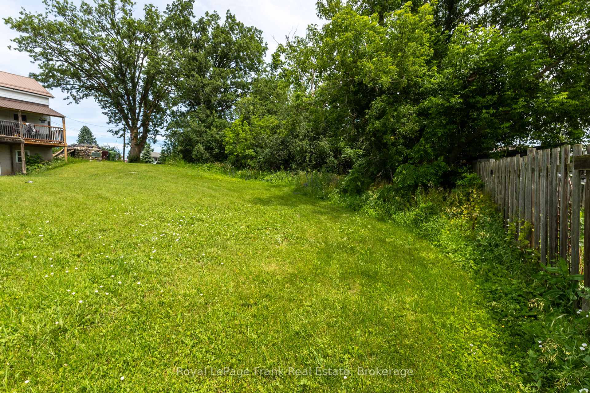 Photo 7 of 66 Jane Street, Kawartha Lakes, Bobcaygeon — HOMEH