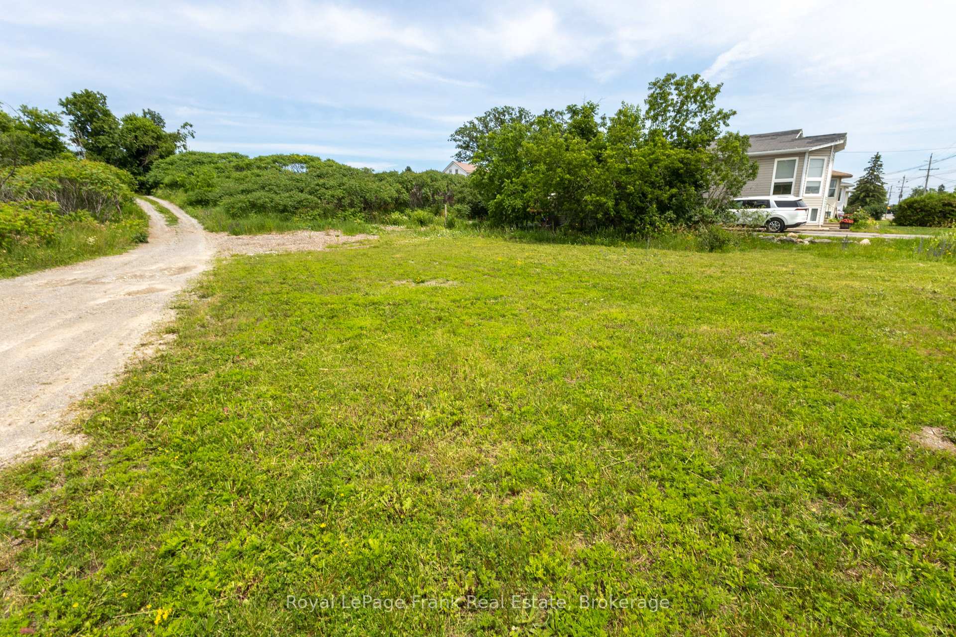 Photo 8 of 66 Jane Street, Kawartha Lakes, Bobcaygeon — HOMEH