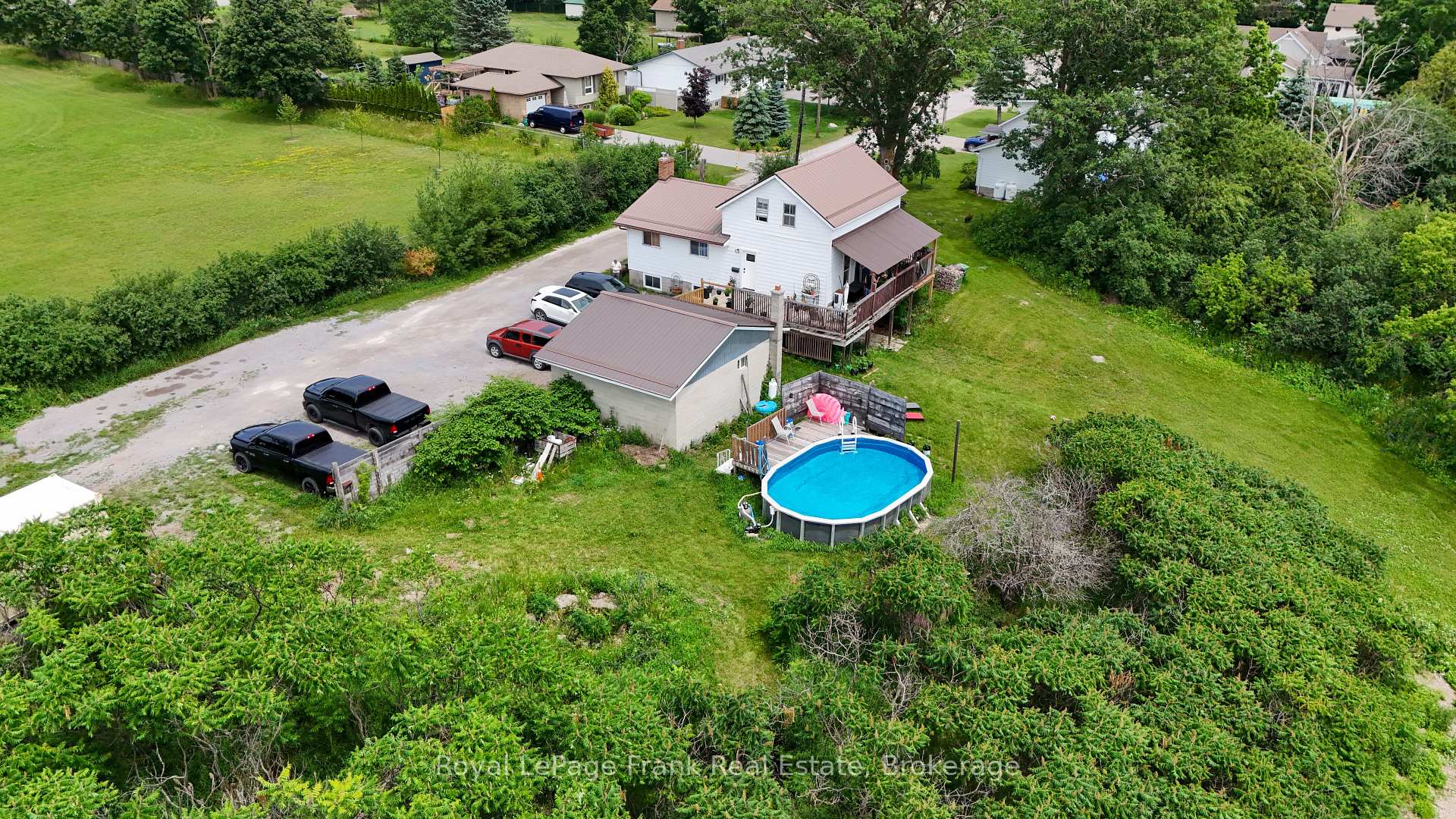 Photo 14 of 66 Jane Street, Kawartha Lakes, Bobcaygeon — HOMEH
