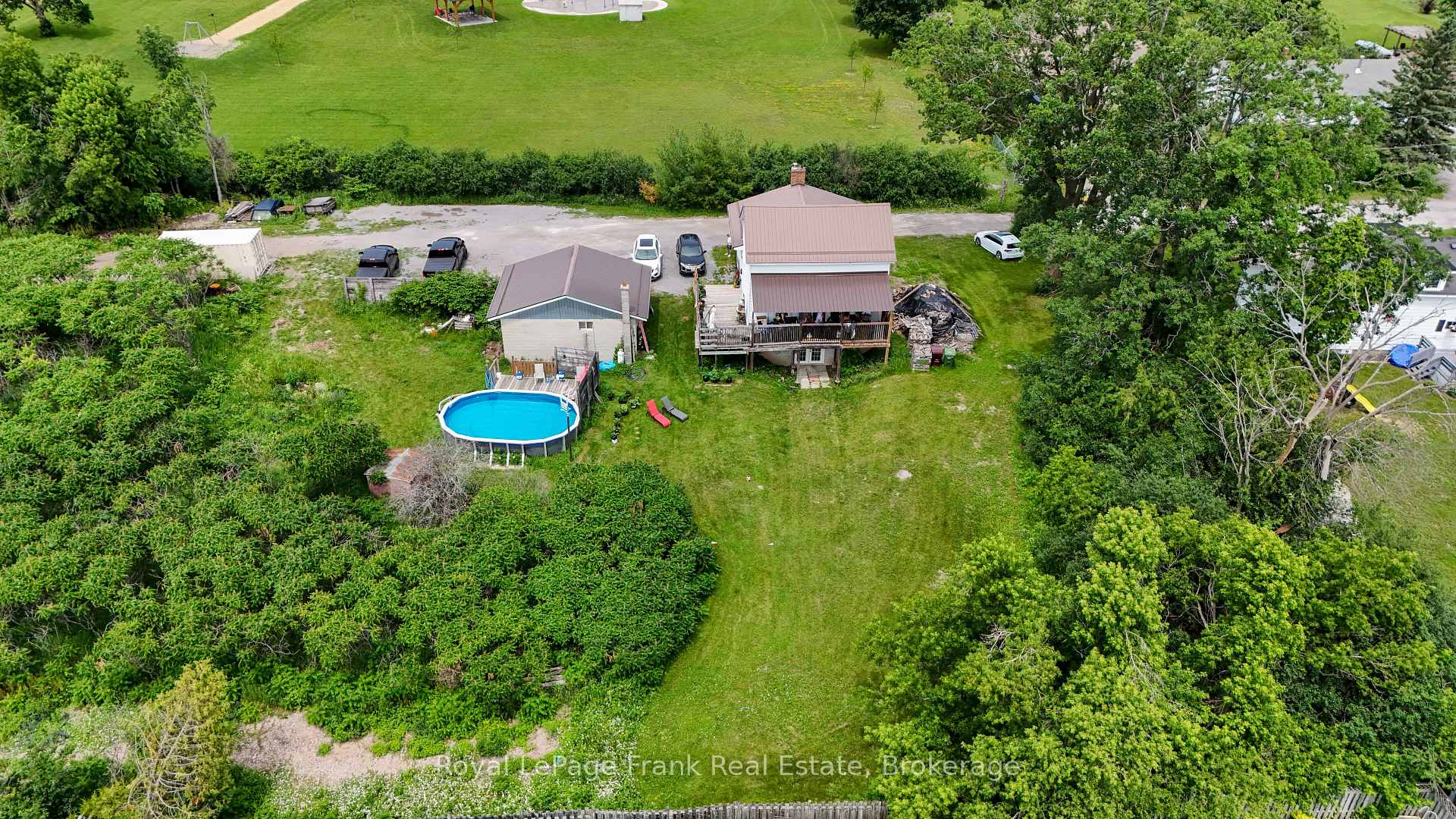 Photo 16 of 66 Jane Street, Kawartha Lakes, Bobcaygeon — HOMEH