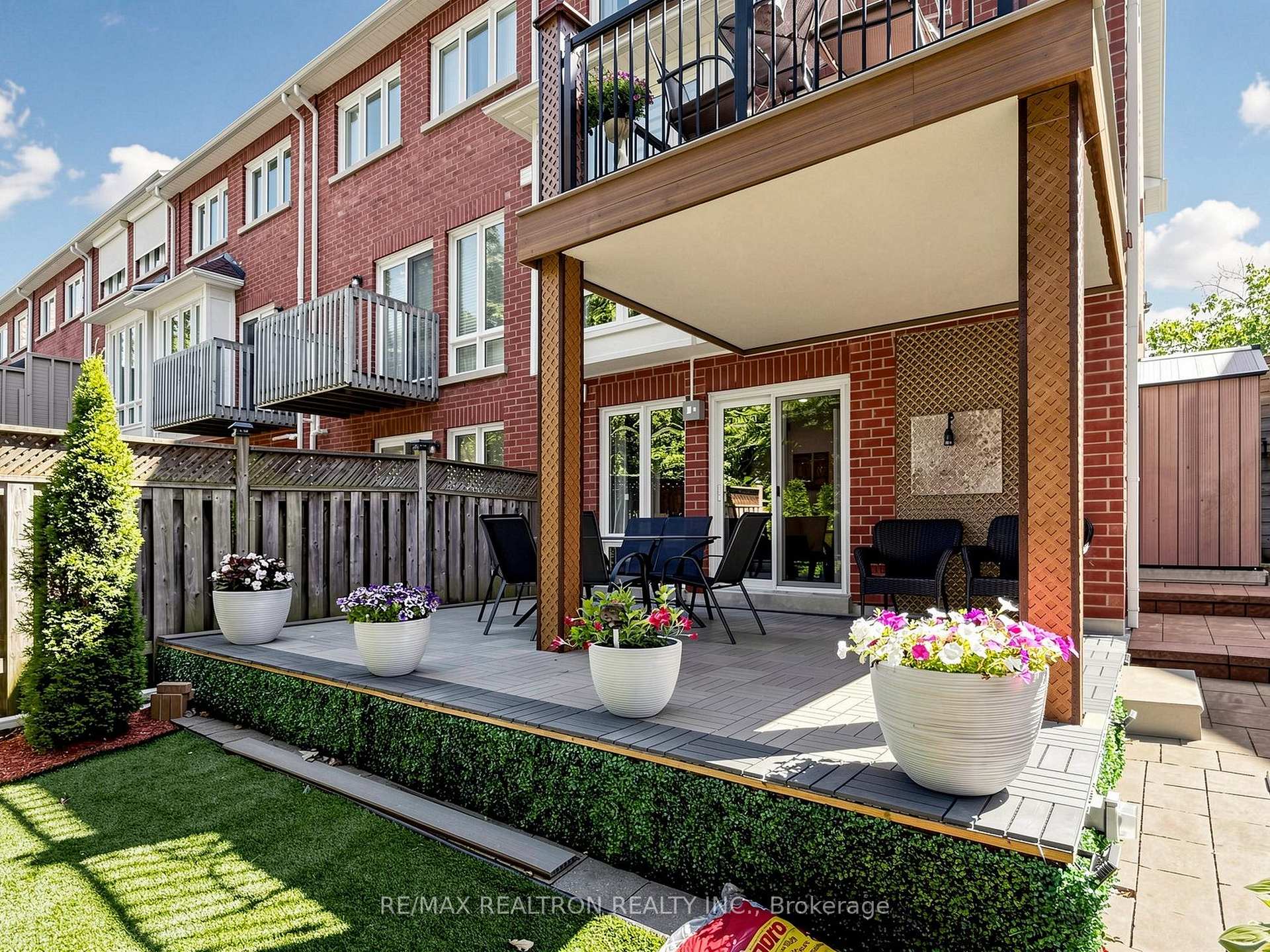 Photo 41 of 68 Dallimore Circle, North York, Banbury-Don Mills — HOMEH