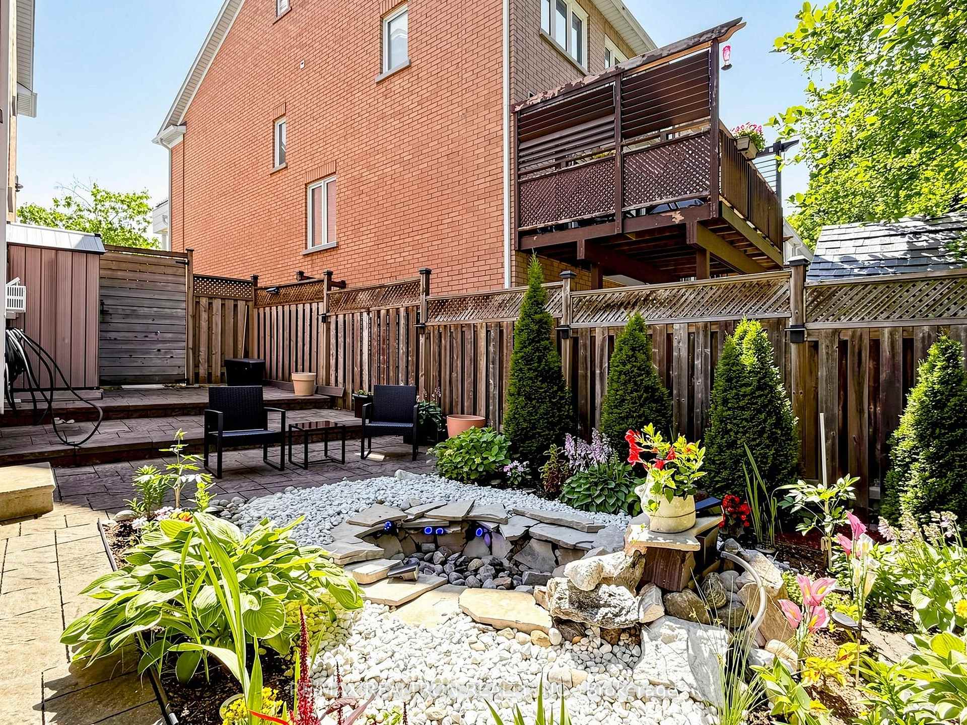 Photo 43 of 68 Dallimore Circle, North York, Banbury-Don Mills — HOMEH