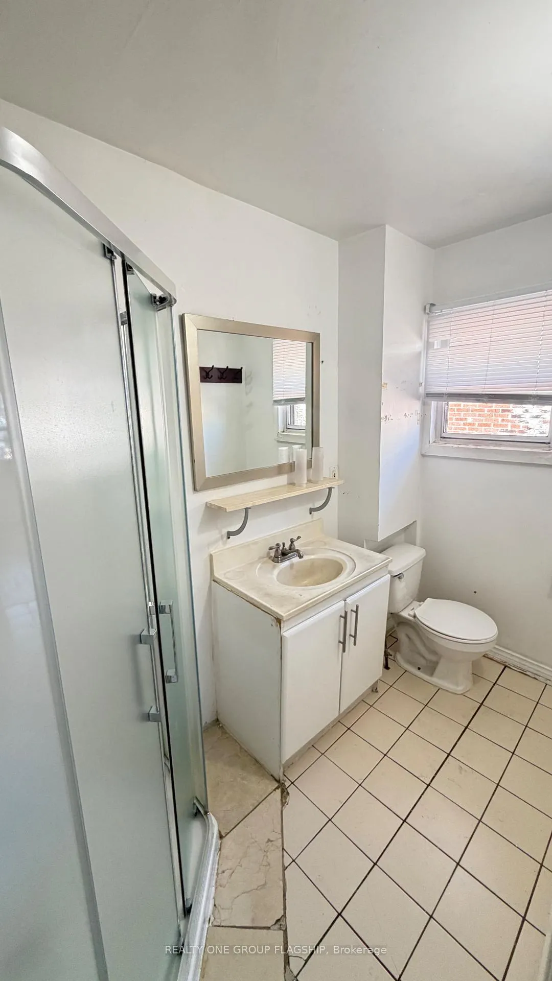 Photo 9 of 567 Rogers Road, Toronto, Keelesdale-Eglinton West — HOMEH