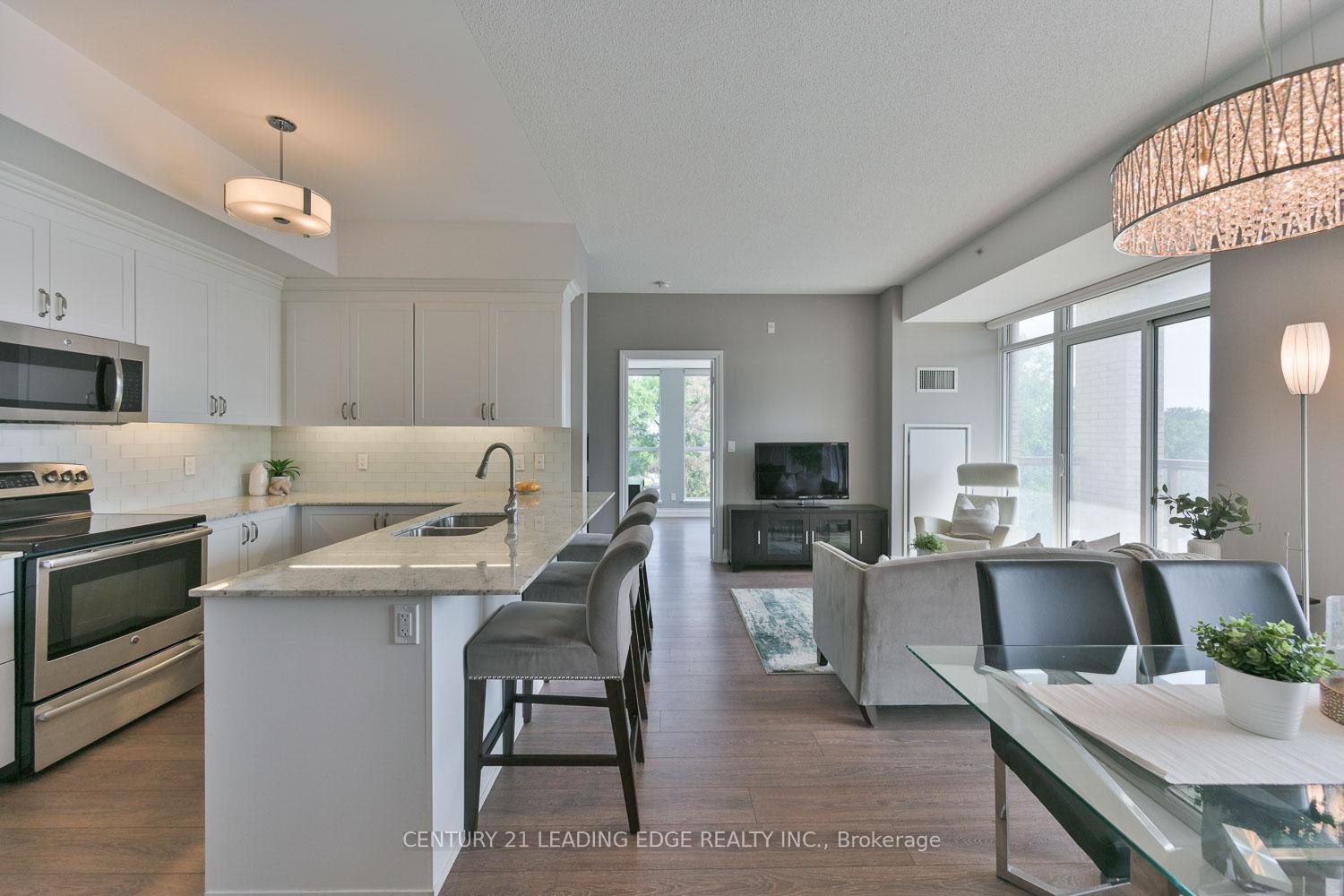 Photo 12 of Unit 305, 68 Main Street N, Markham, Old Markham Village — HOMEH