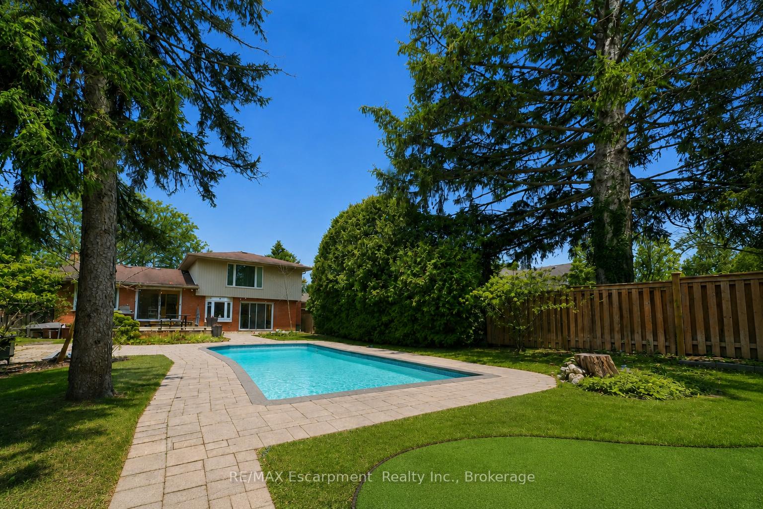 Photo 1 of 195 Wilton Street, Burlington, Roseland — HOMEH