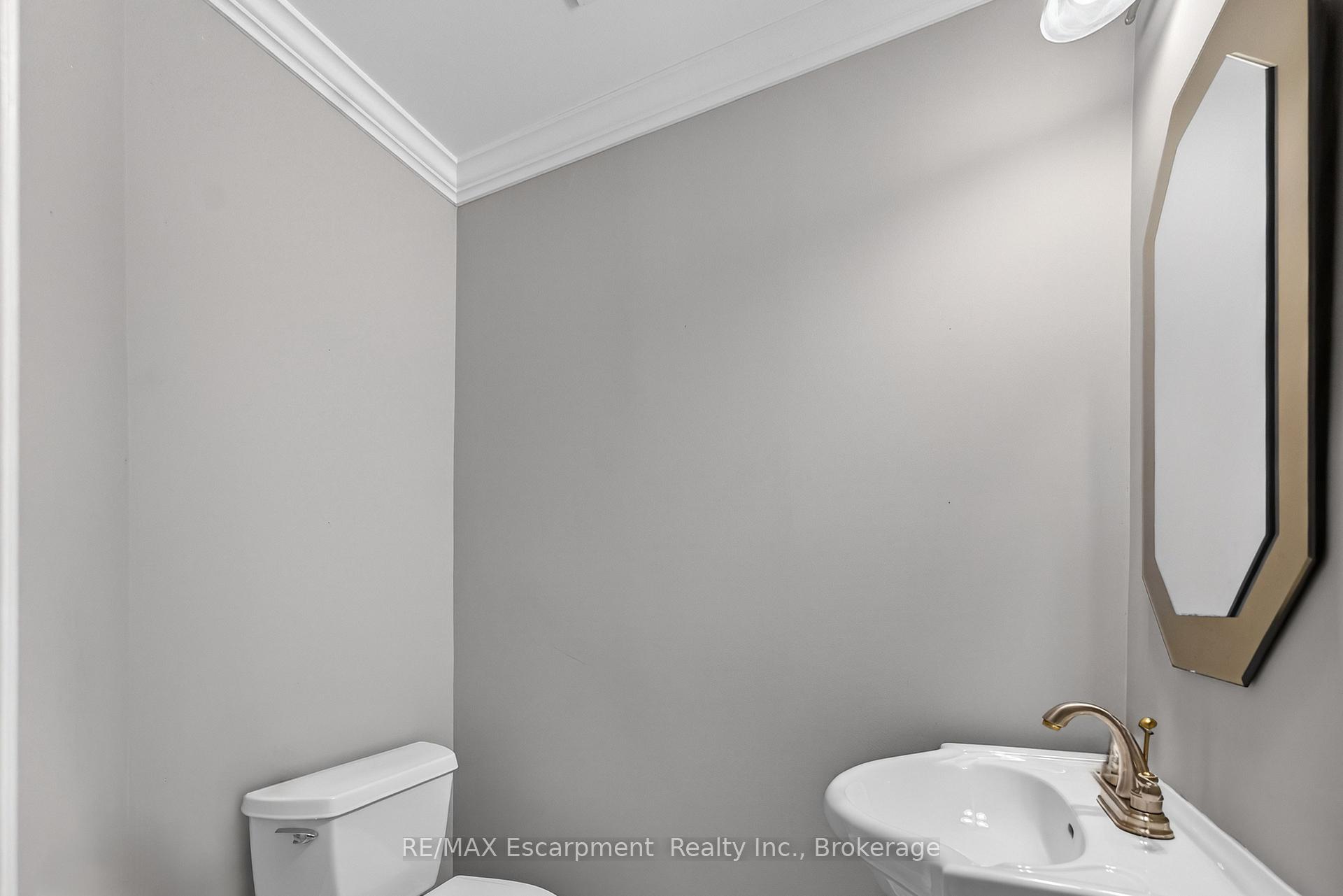 Photo 9 of 195 Wilton Street, Burlington, Roseland — HOMEH