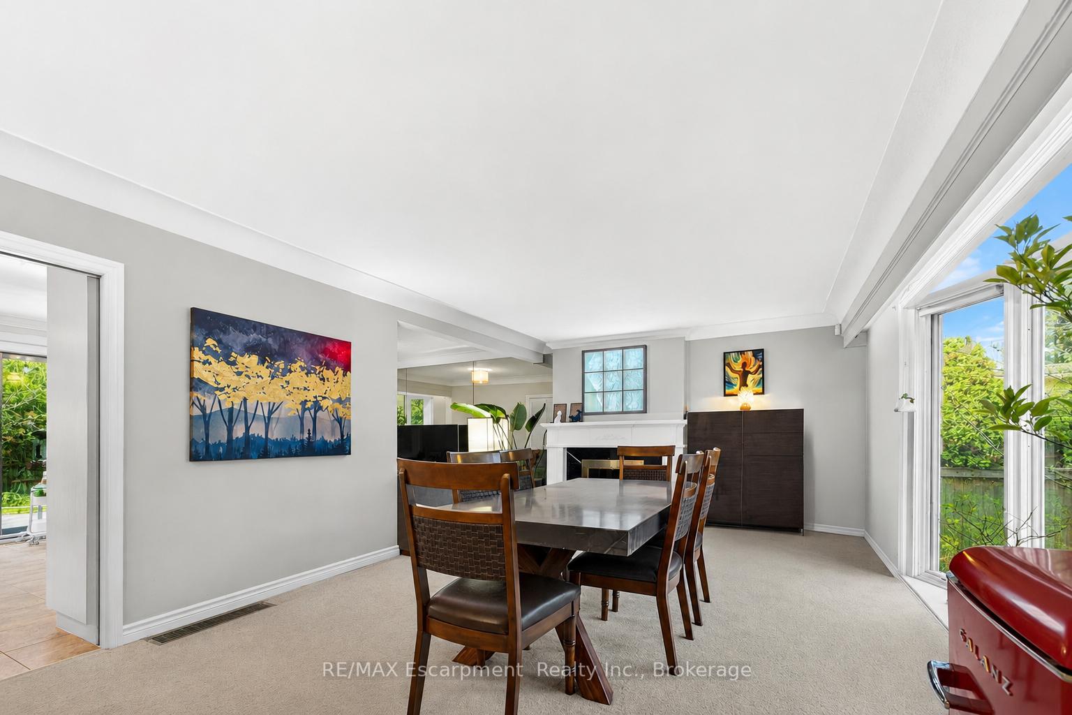 Photo 15 of 195 Wilton Street, Burlington, Roseland — HOMEH