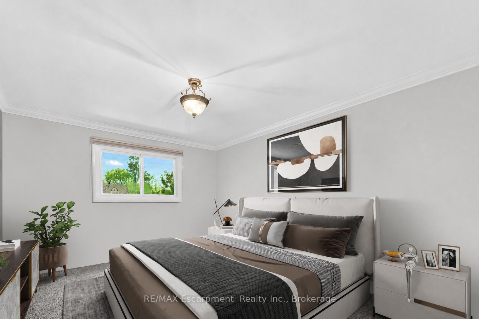 Photo 23 of 195 Wilton Street, Burlington, Roseland — HOMEH
