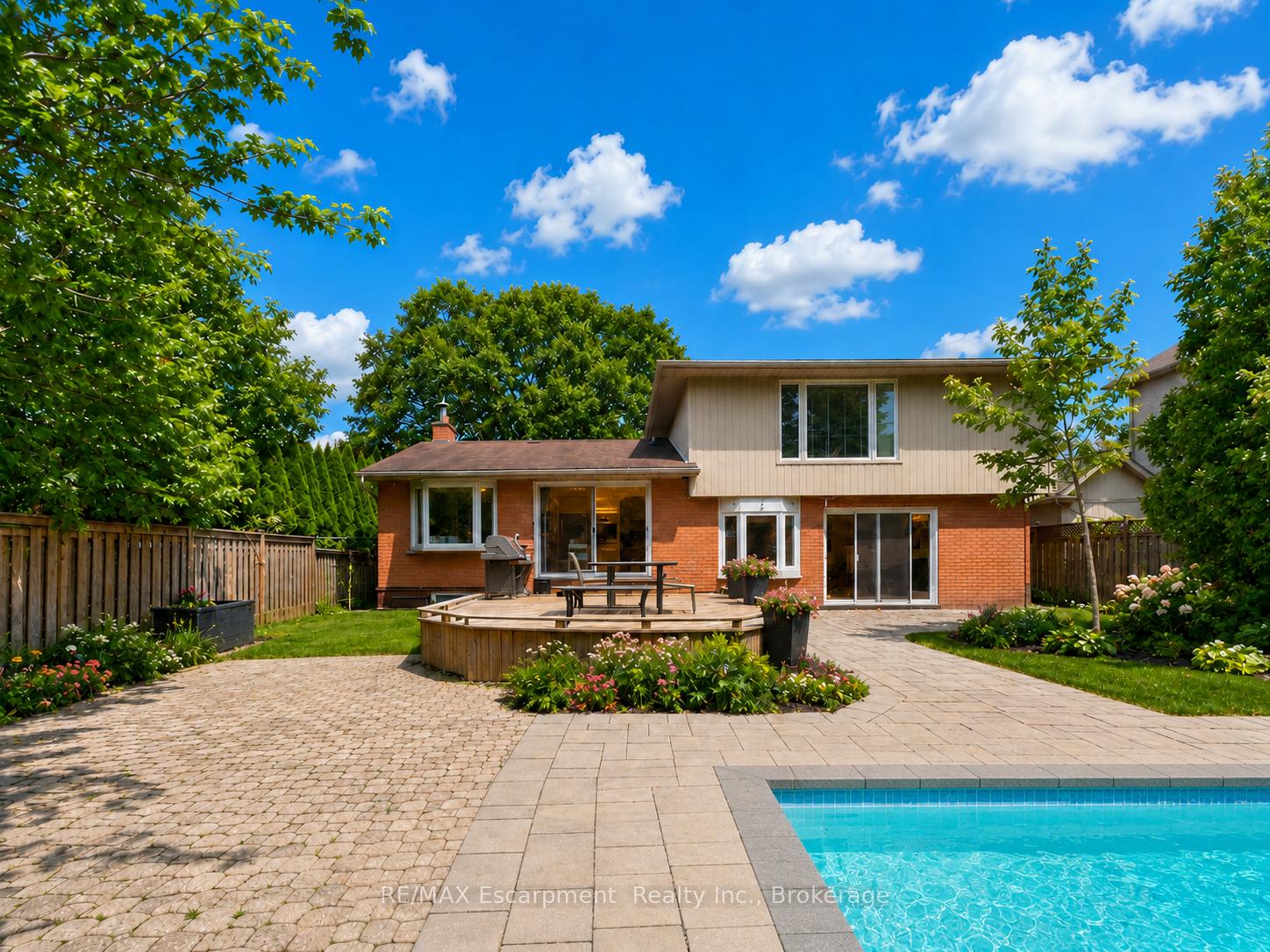 Photo 29 of 195 Wilton Street, Burlington, Roseland — HOMEH