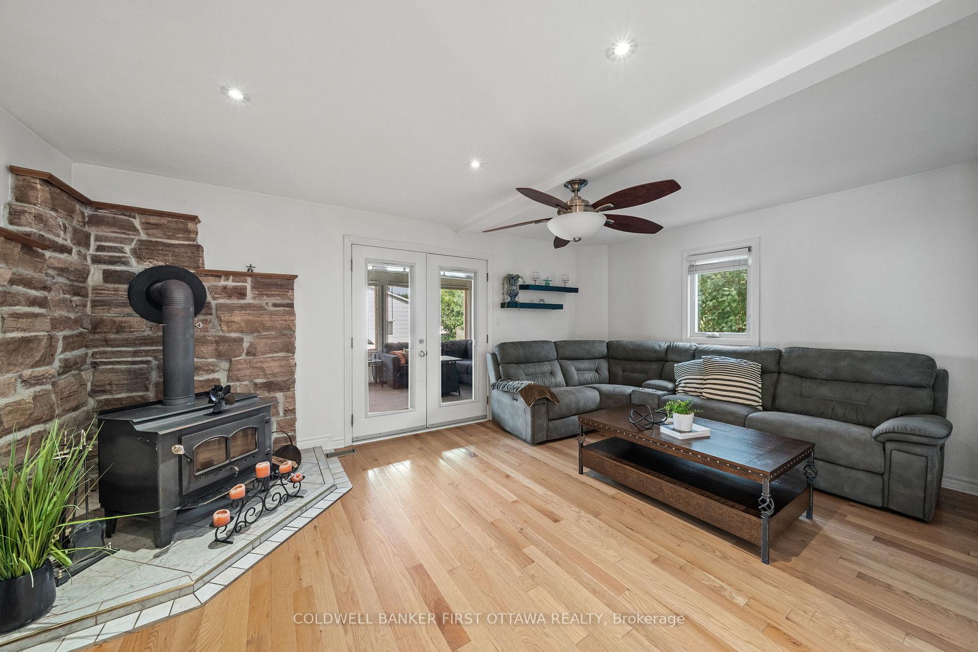Photo 9 of 202 Miguel Street, Carleton Place, Carleton Place — HOMEH