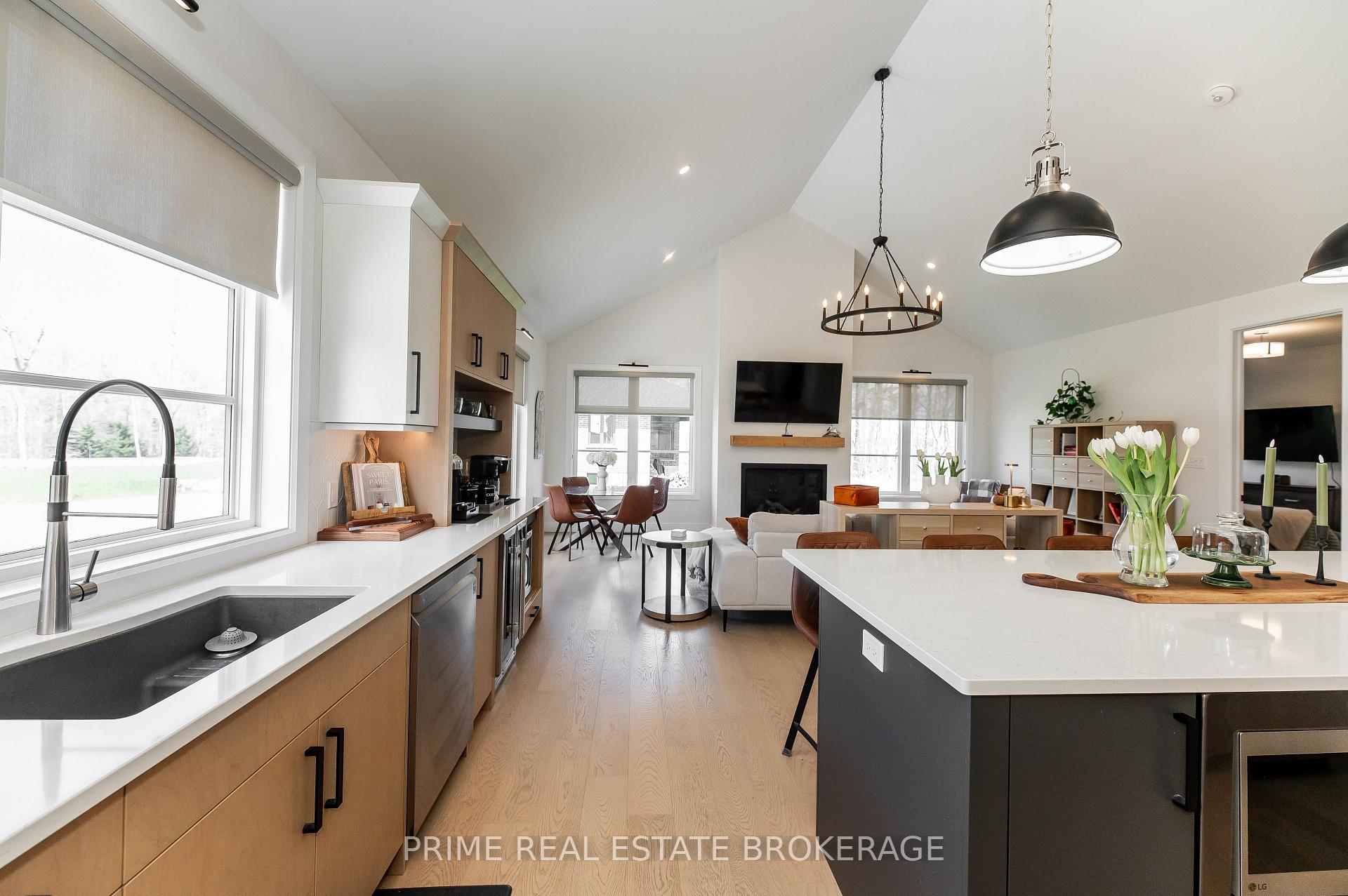 Photo 15 of 74356 Driftwood Drive, Bluewater, Bayfield — HOMEH