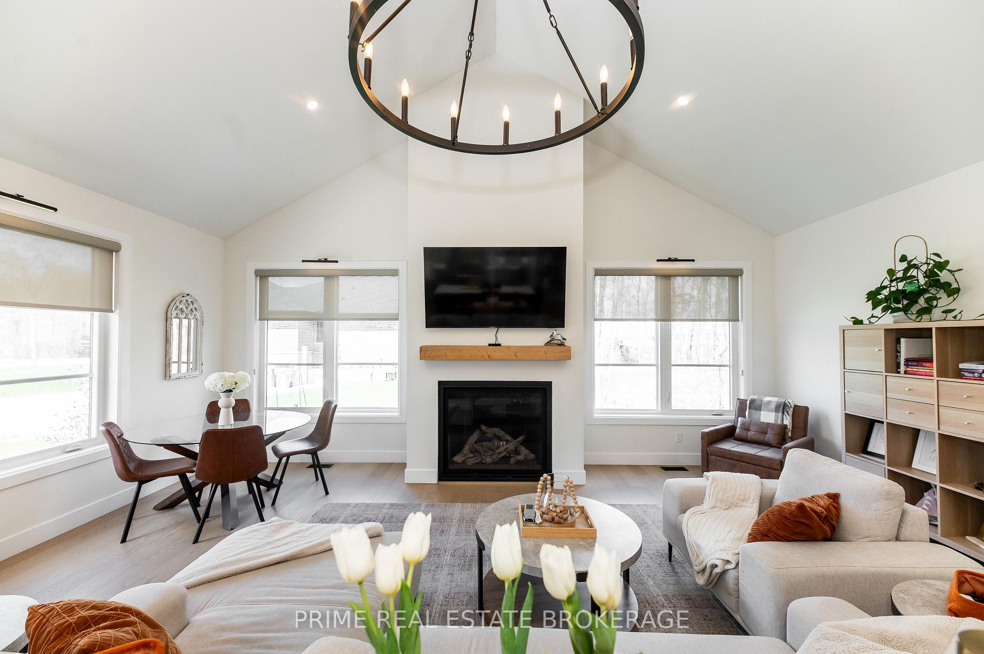 Photo 19 of 74356 Driftwood Drive, Bluewater, Bayfield — HOMEH