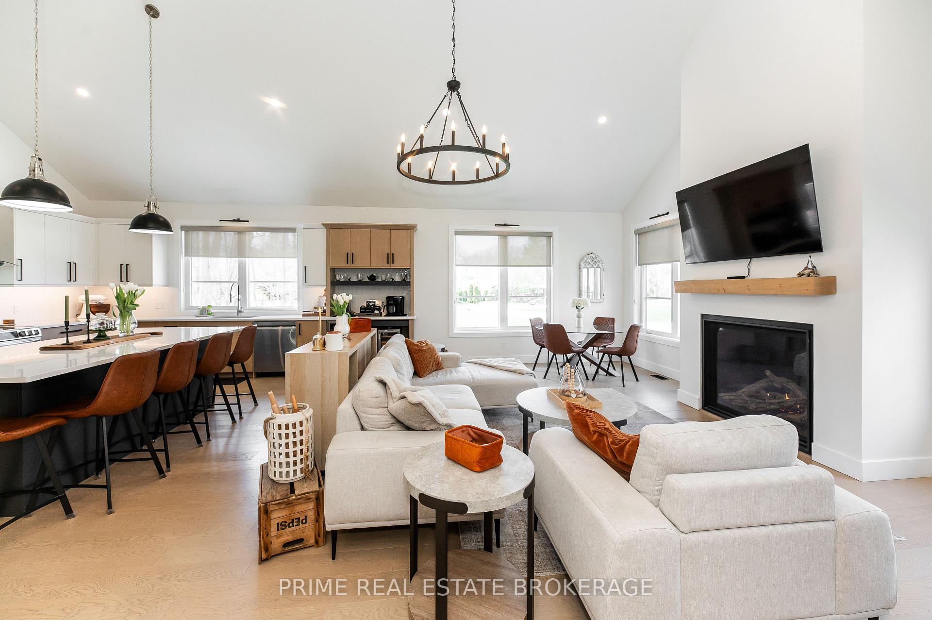 Photo 22 of 74356 Driftwood Drive, Bluewater, Bayfield — HOMEH