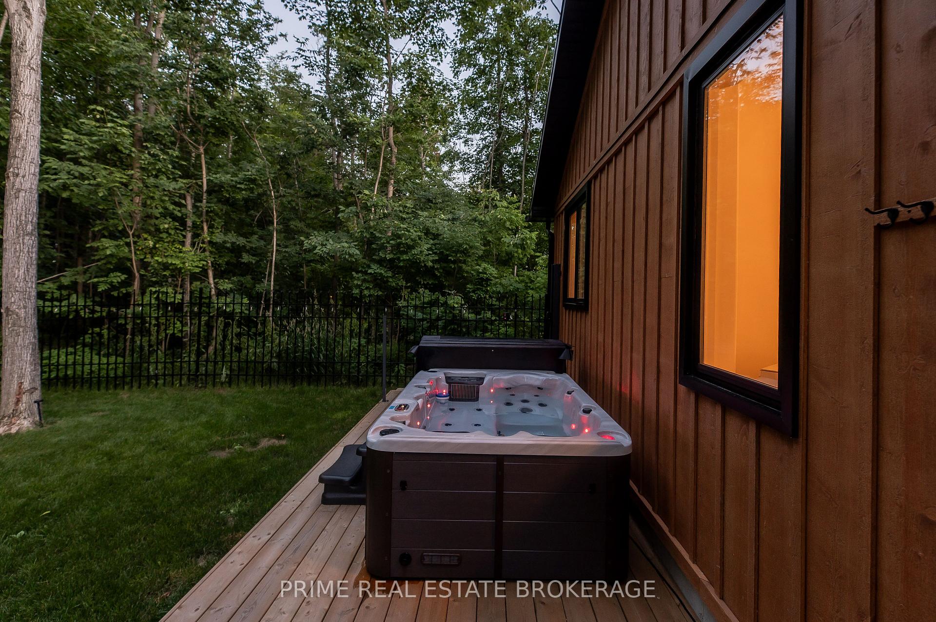 Photo 5 of 74356 Driftwood Drive, Bluewater, Bayfield — HOMEH