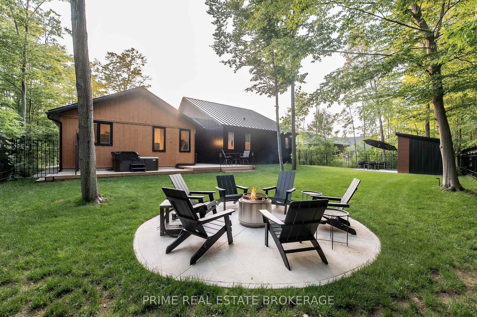 Photo 4 of 74356 Driftwood Drive, Bluewater, Bayfield — HOMEH