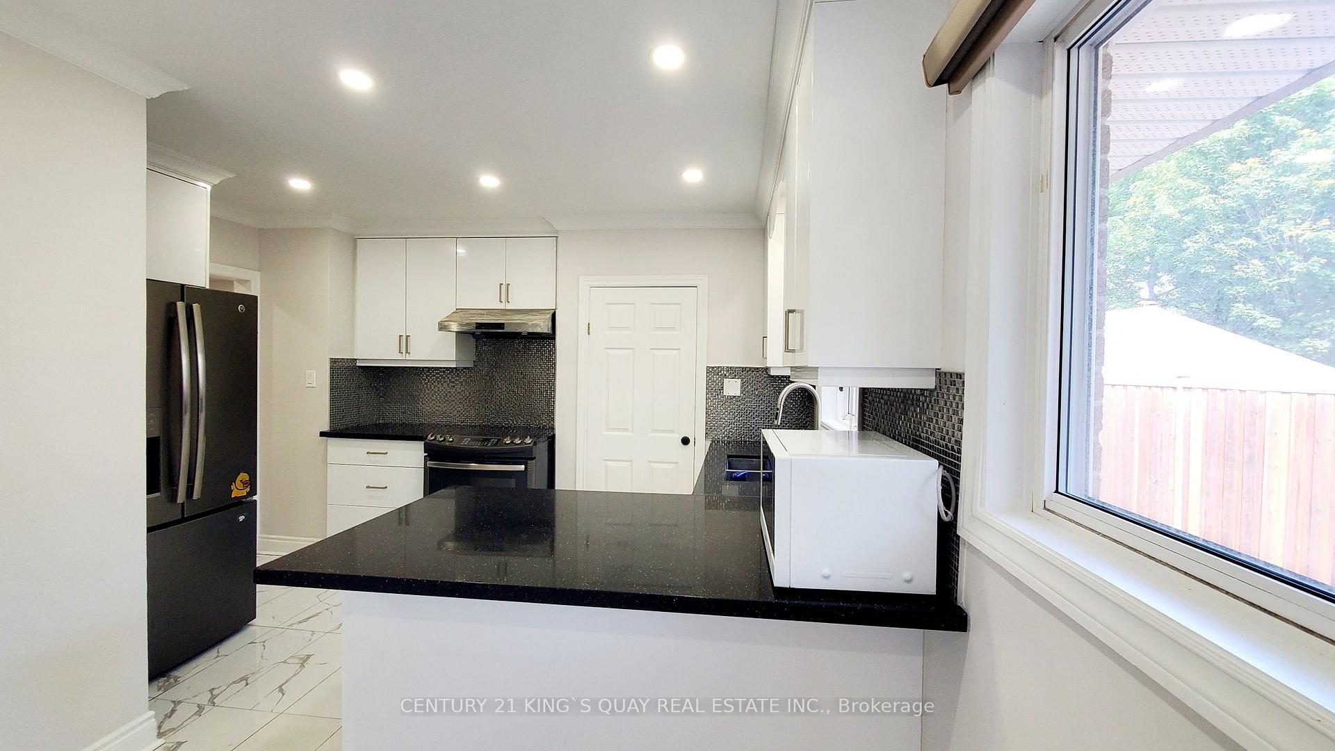 Photo 8 of 80 Main Street, Markham, Unionville — HOMEH