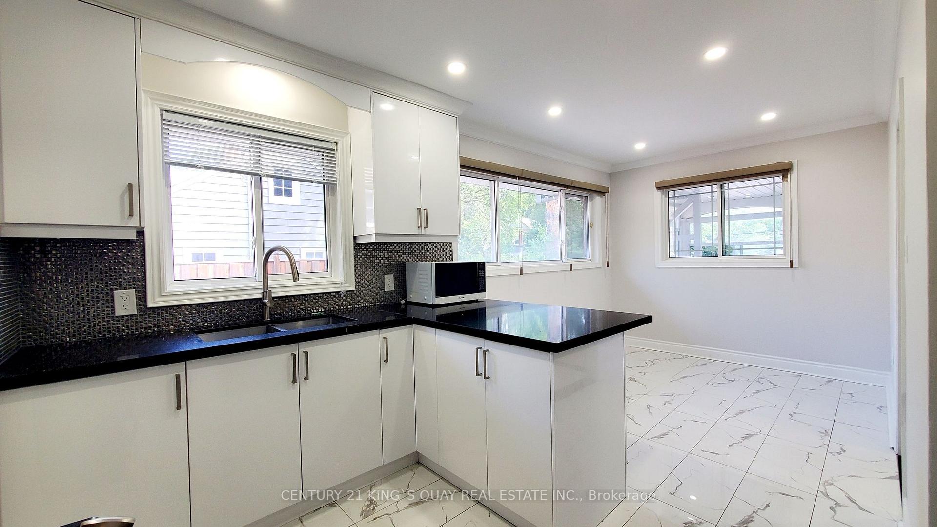 Photo 10 of 80 Main Street, Markham, Unionville — HOMEH