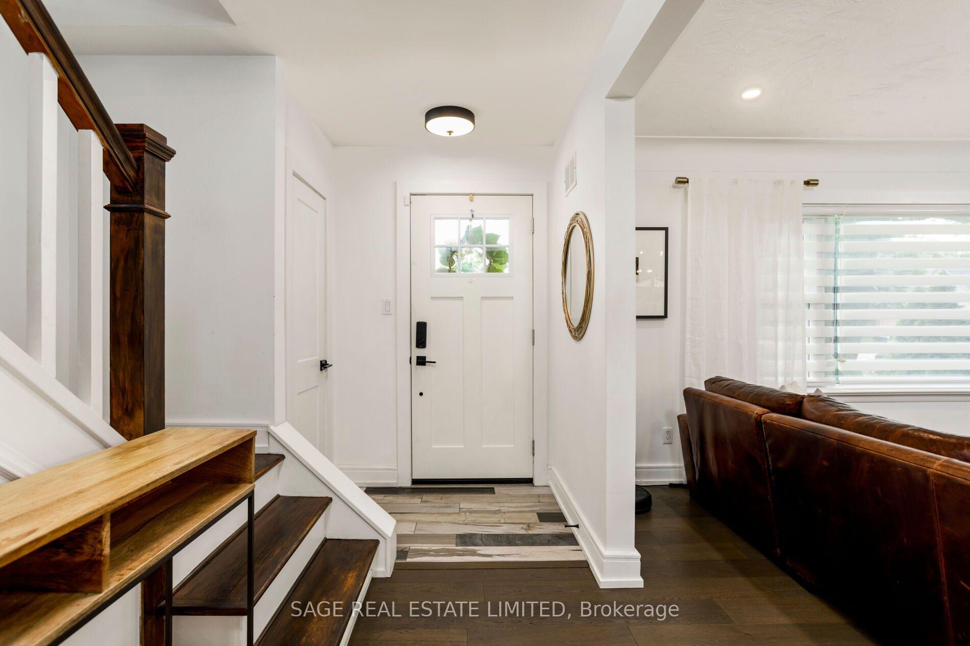Photo 3 of 2194 Yorkshire Crescent, Burlington, Brant — HOMEH