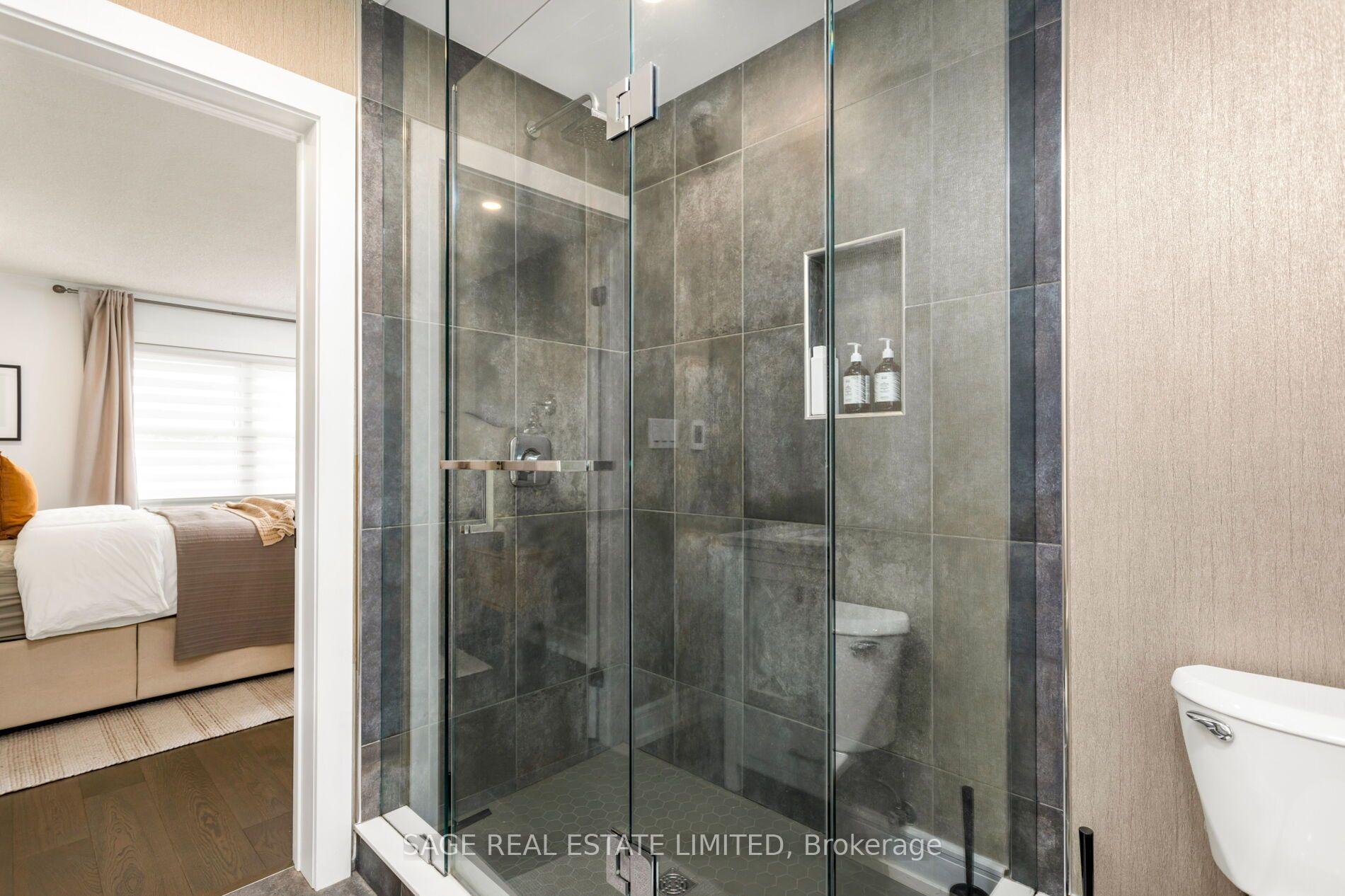 Photo 25 of 2194 Yorkshire Crescent, Burlington, Brant — HOMEH