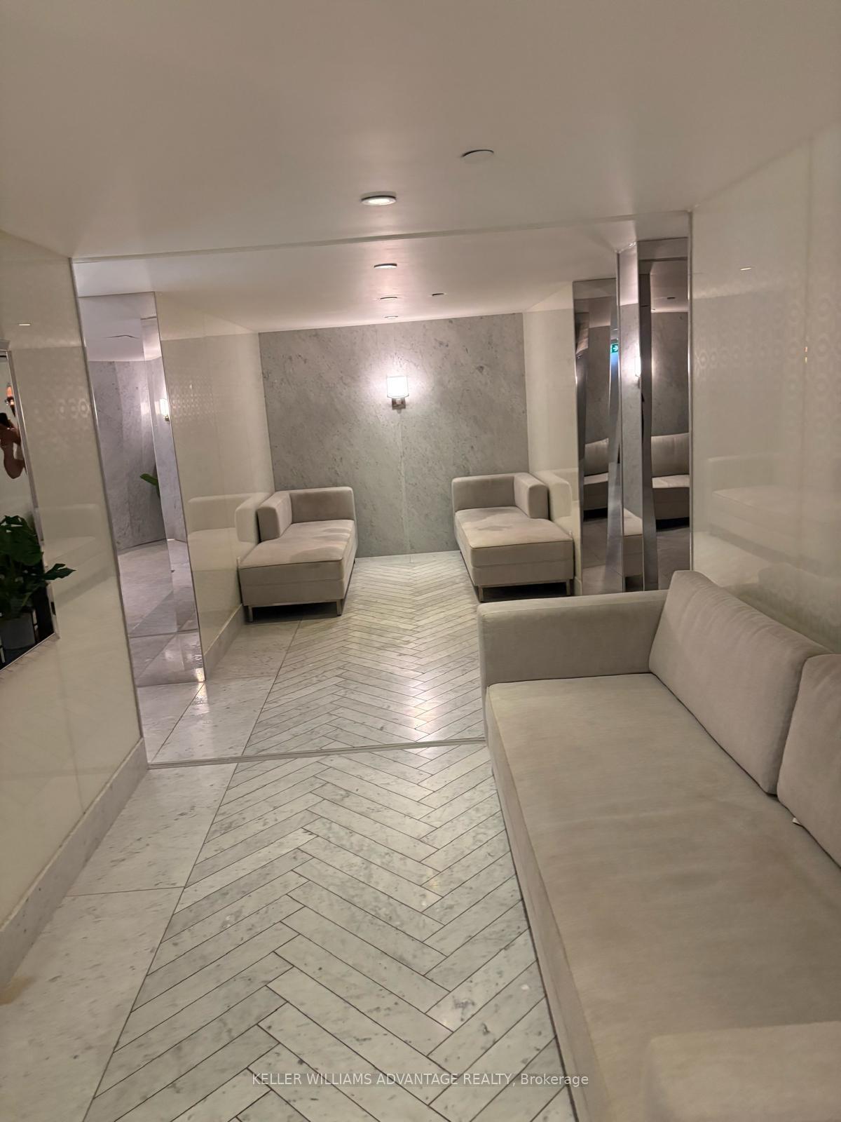Photo 5 of Unit 1218, 955 Bay Street, Toronto, Bay Street Corridor — HOMEH